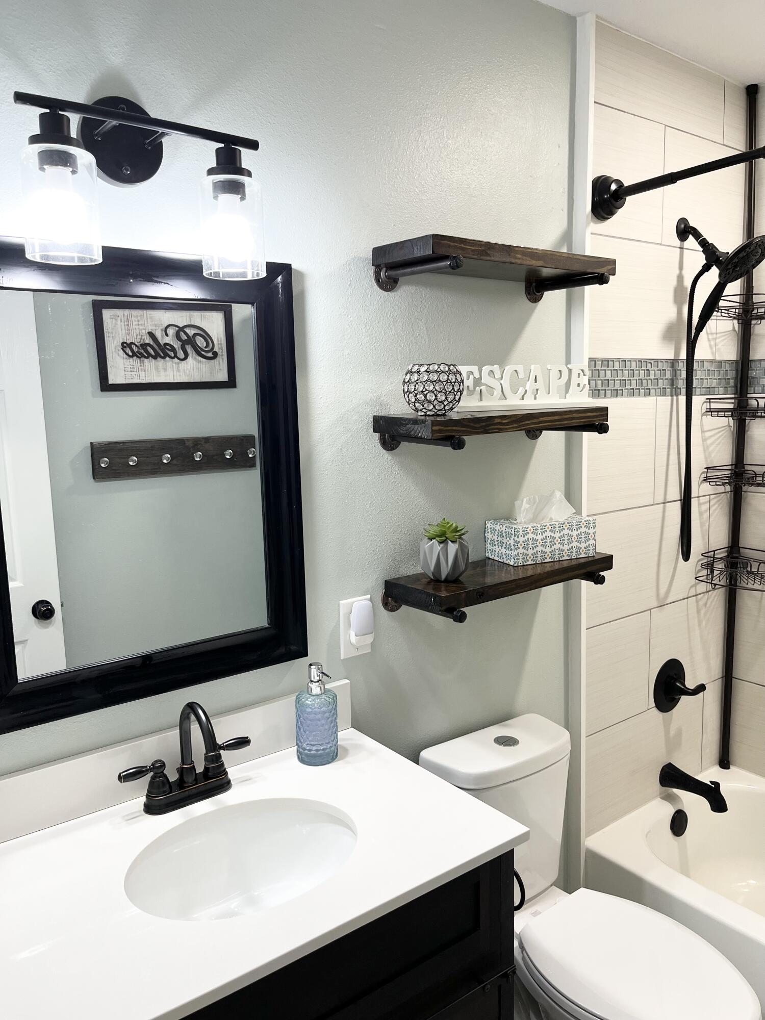 Country Club Estates 1ST Add Kenwood - Residential