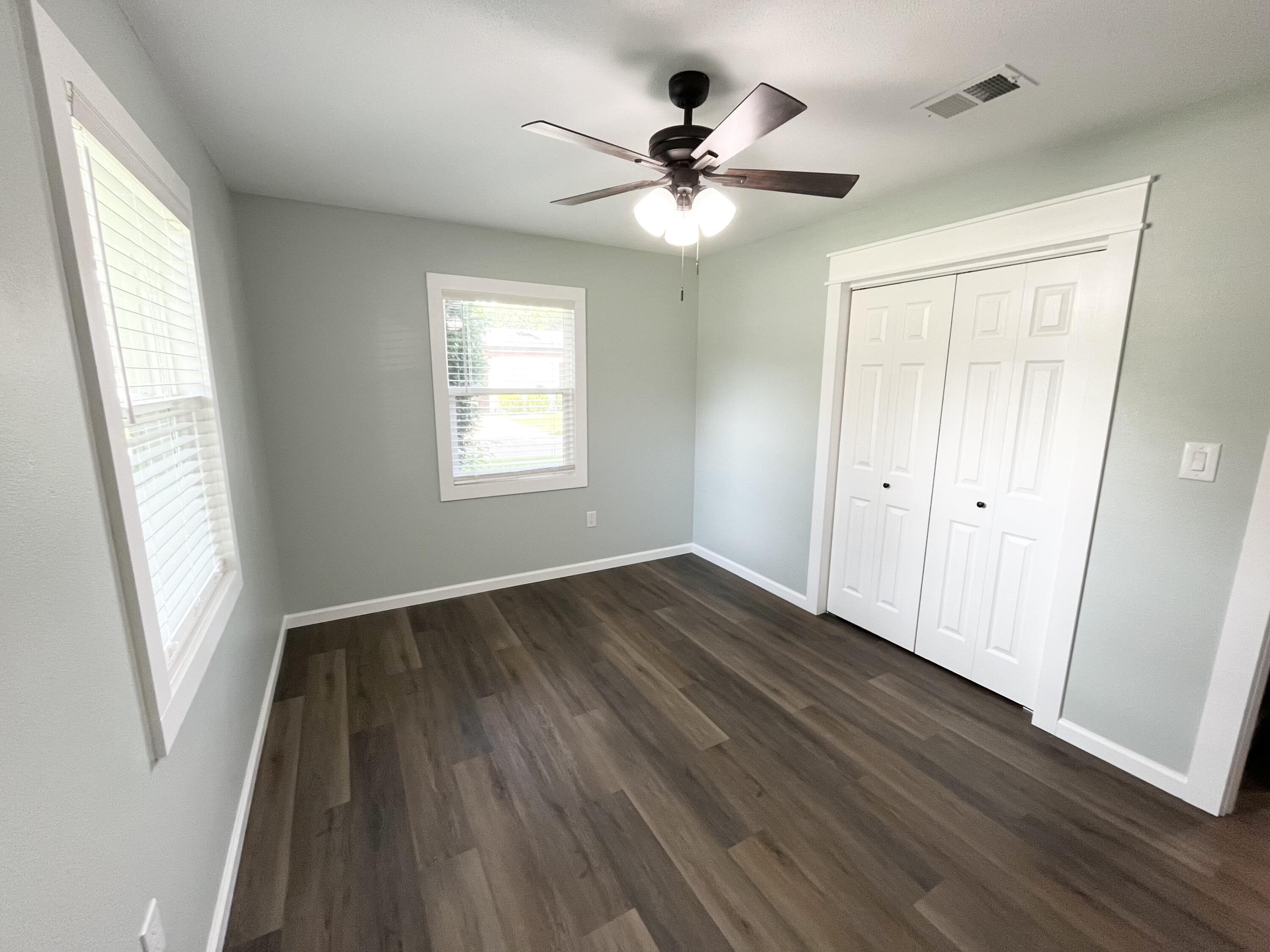 Country Club Estates 1ST Add Kenwood - Residential