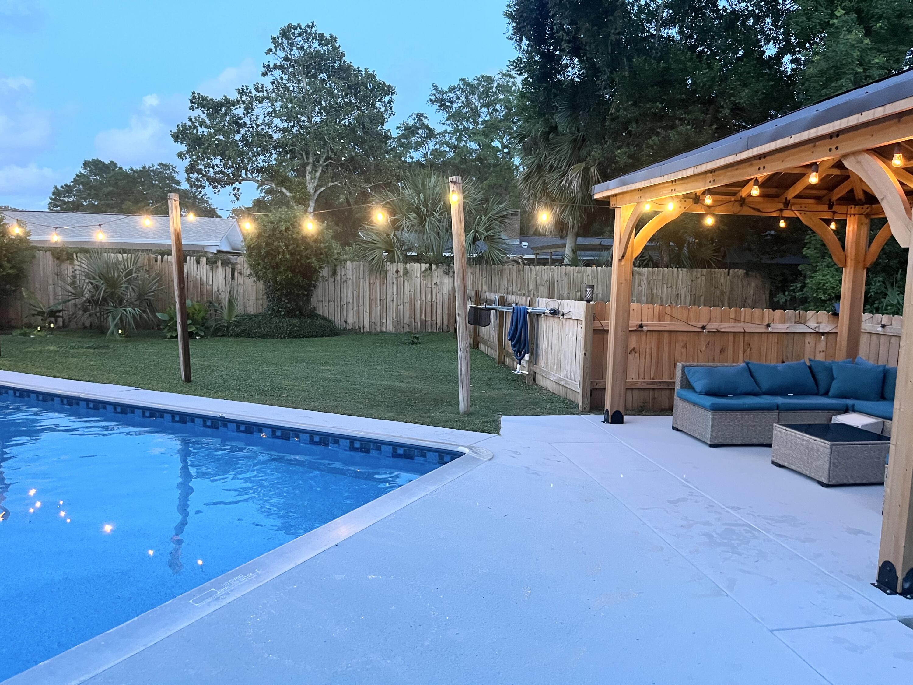 Country Club Estates 1ST Add Kenwood - Residential