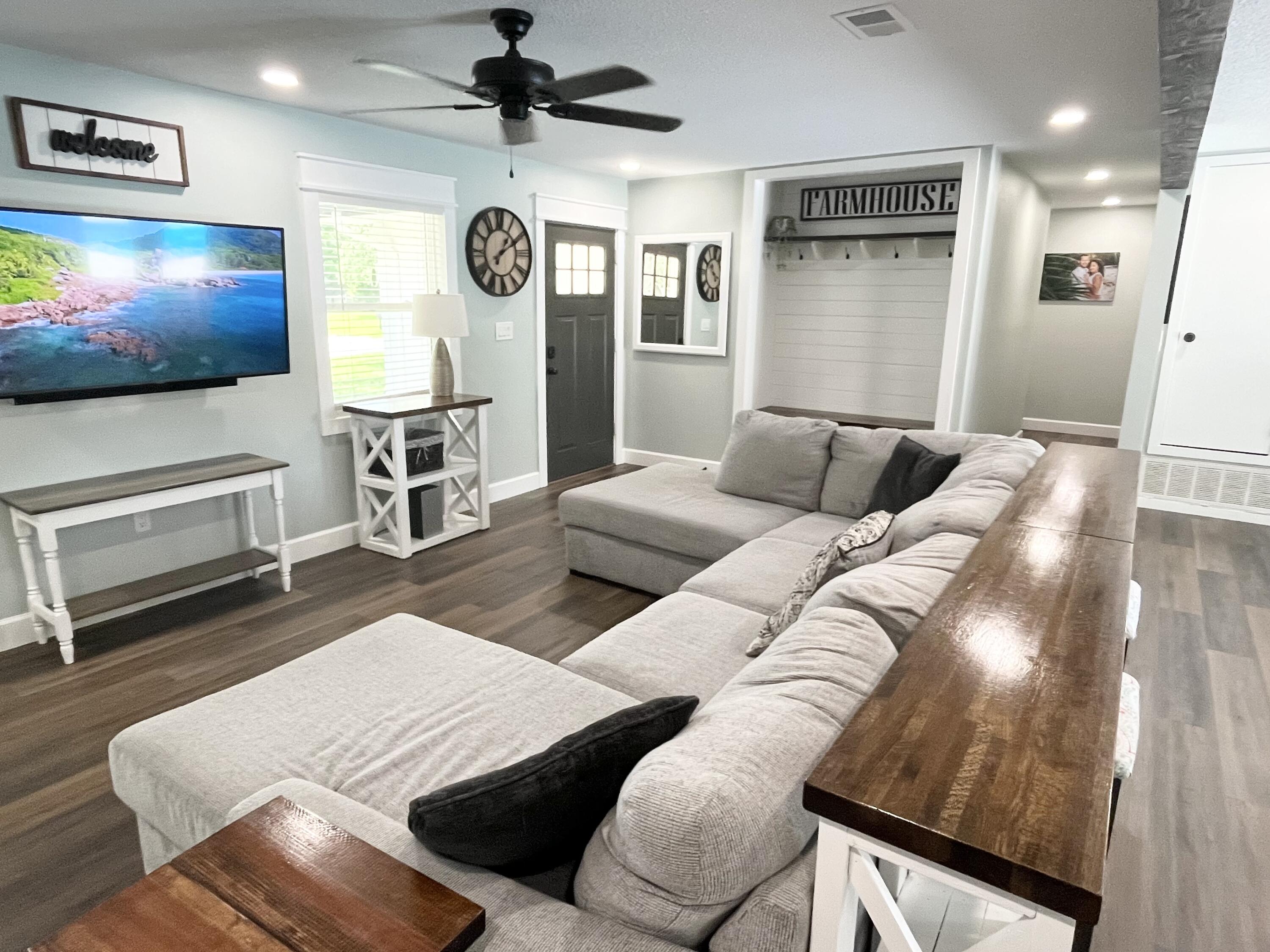Country Club Estates 1ST Add Kenwood - Residential
