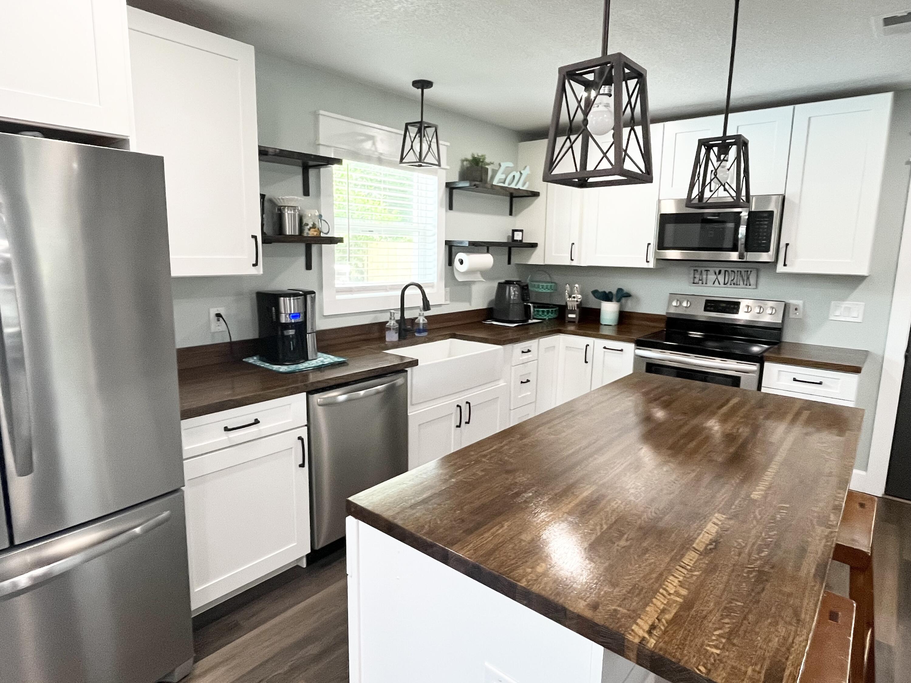 Country Club Estates 1ST Add Kenwood - Residential