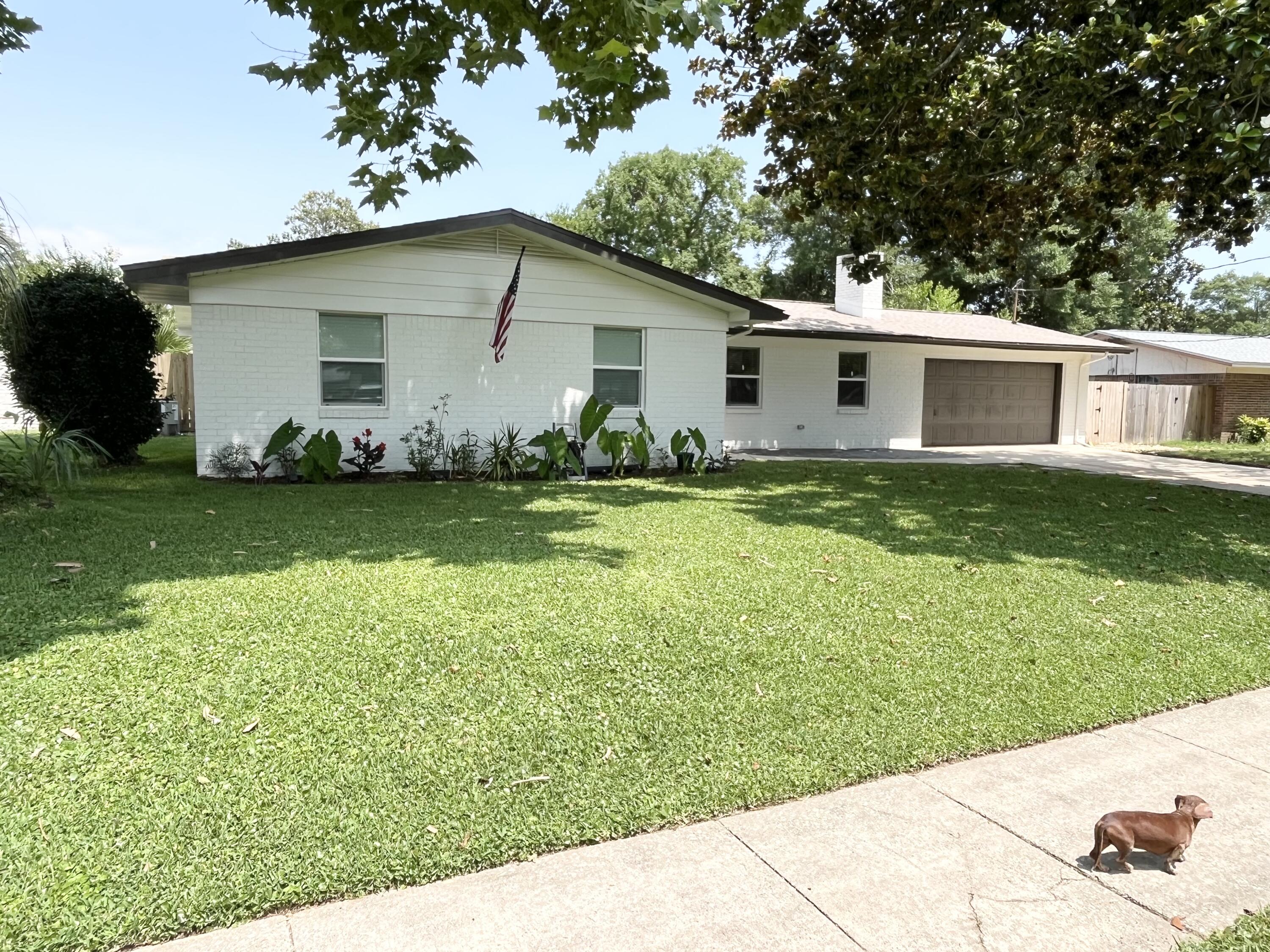 Country Club Estates 1ST Add Kenwood - Residential
