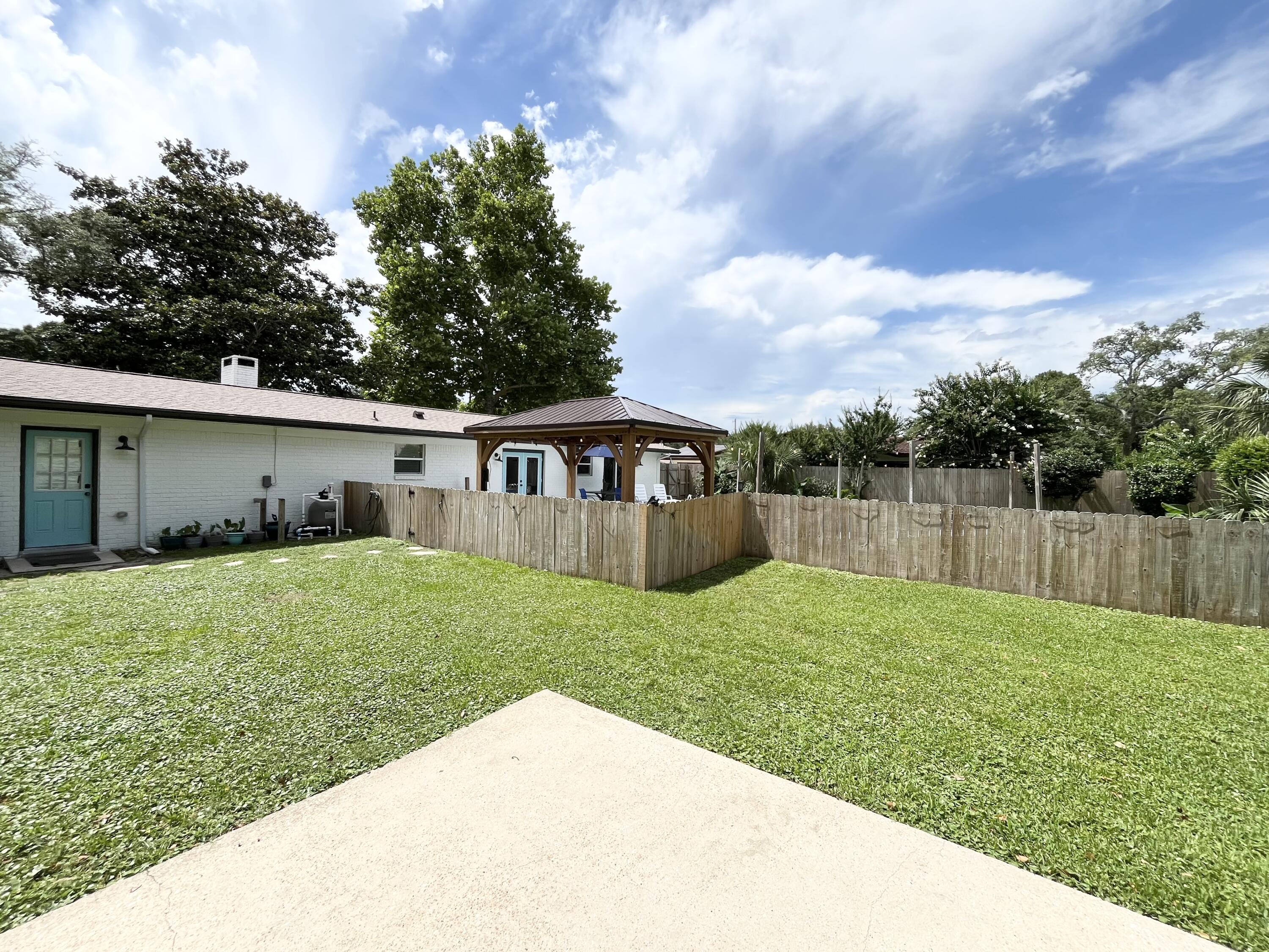 Country Club Estates 1ST Add Kenwood - Residential
