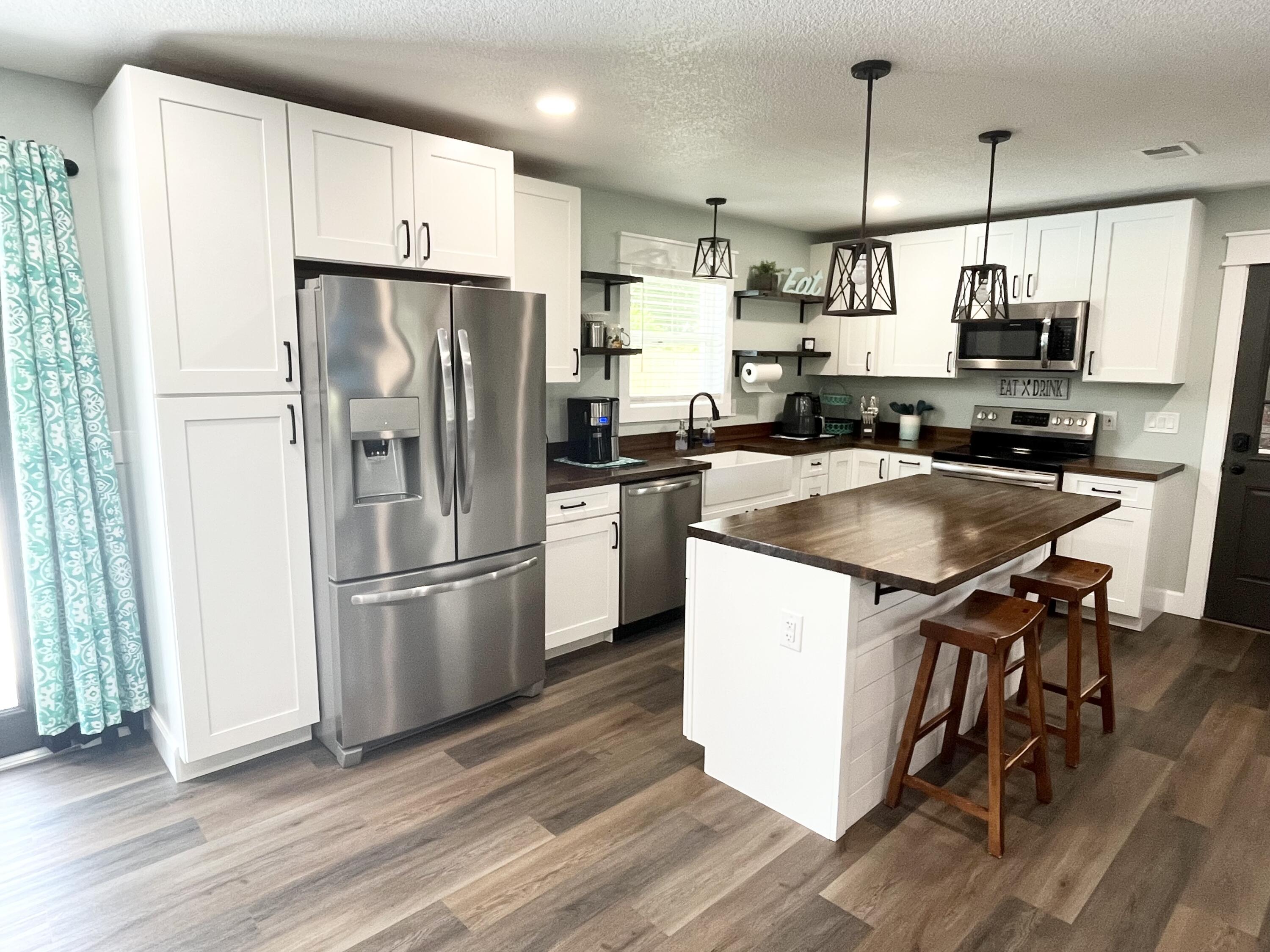 Country Club Estates 1ST Add Kenwood - Residential