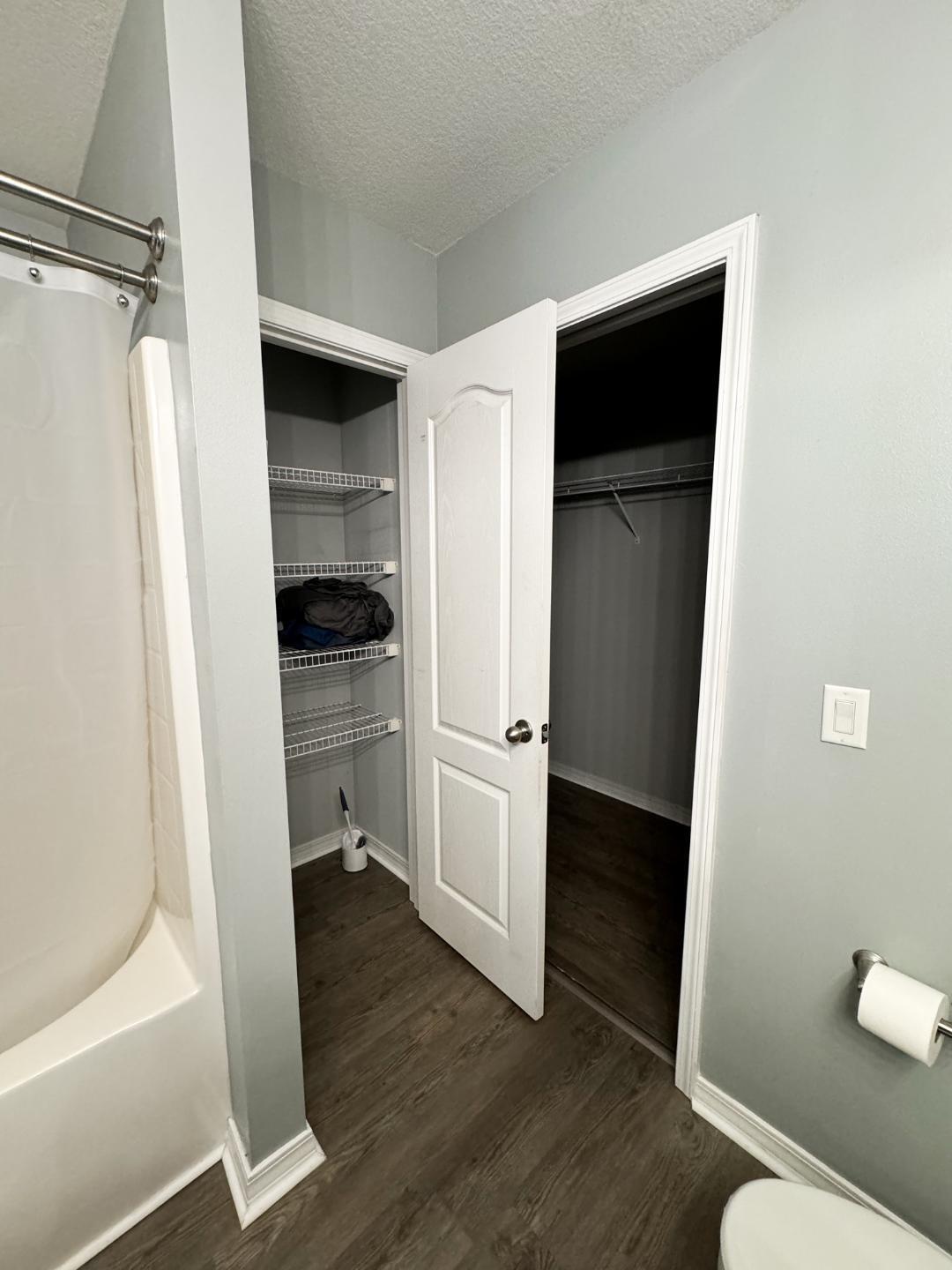 HOLLEY ESTATES - Residential