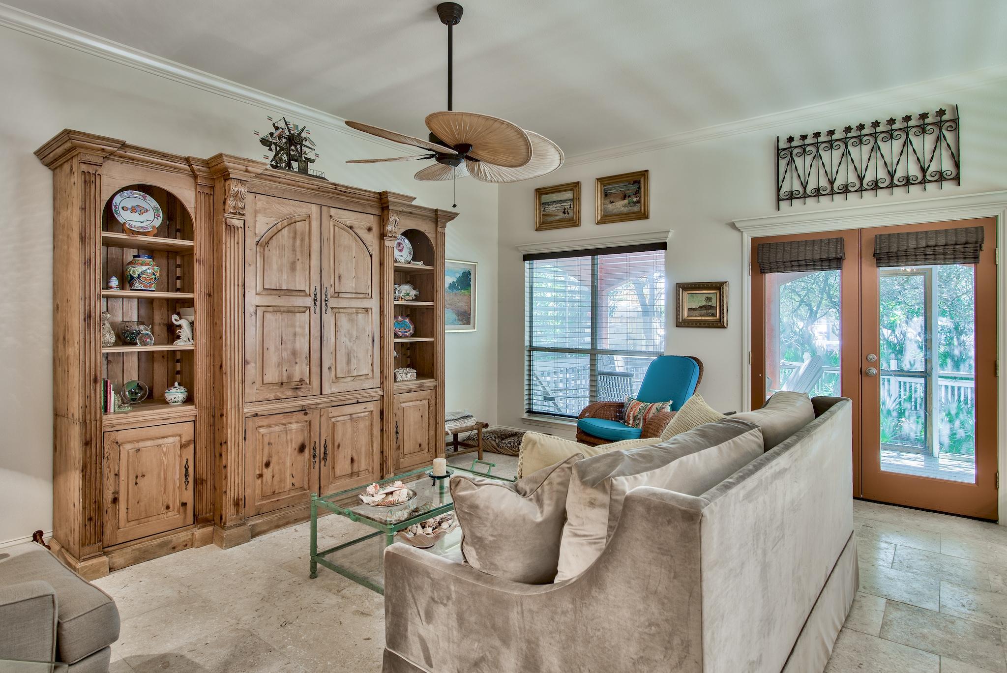 SEA WALK - Residential