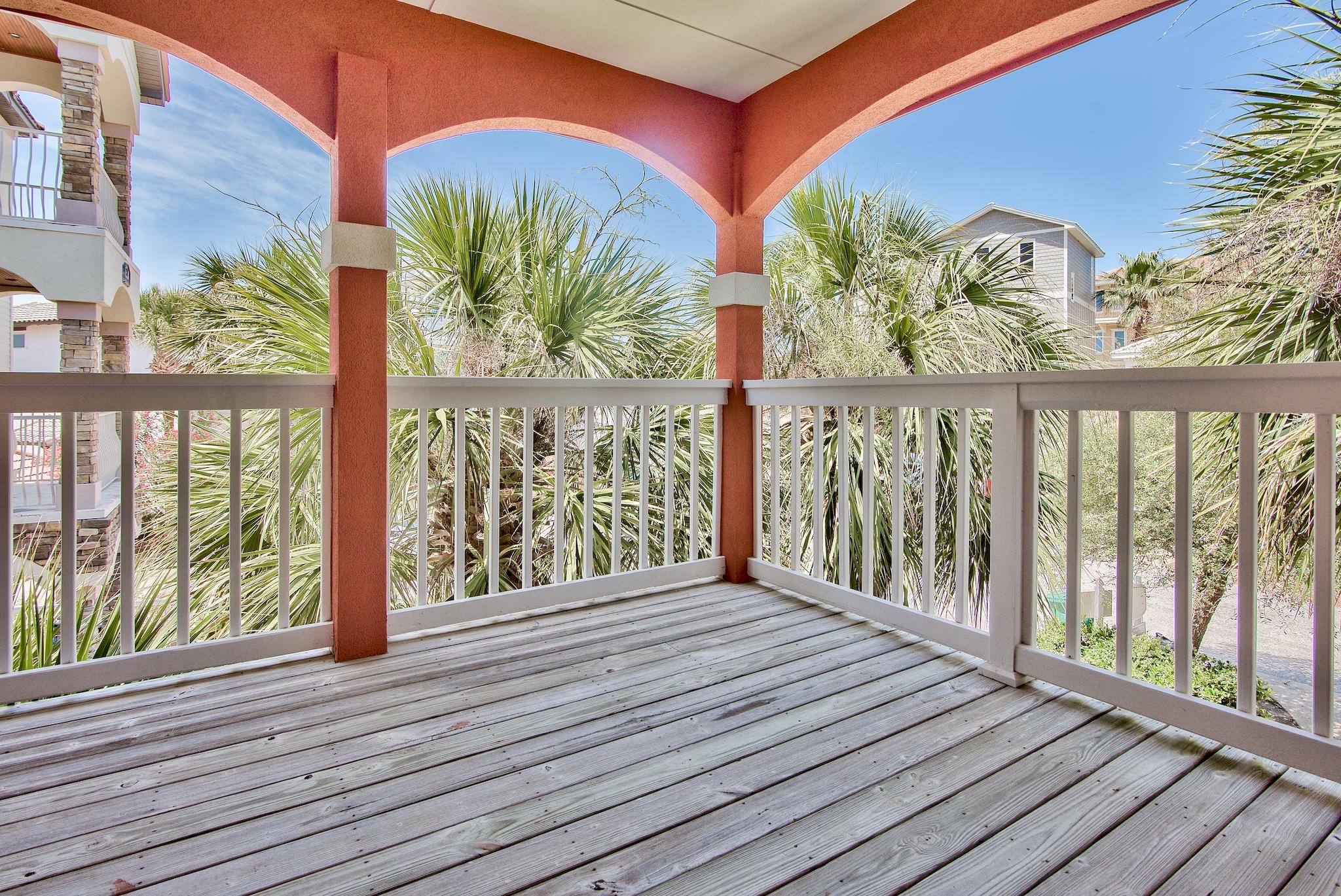 SEA WALK - Residential