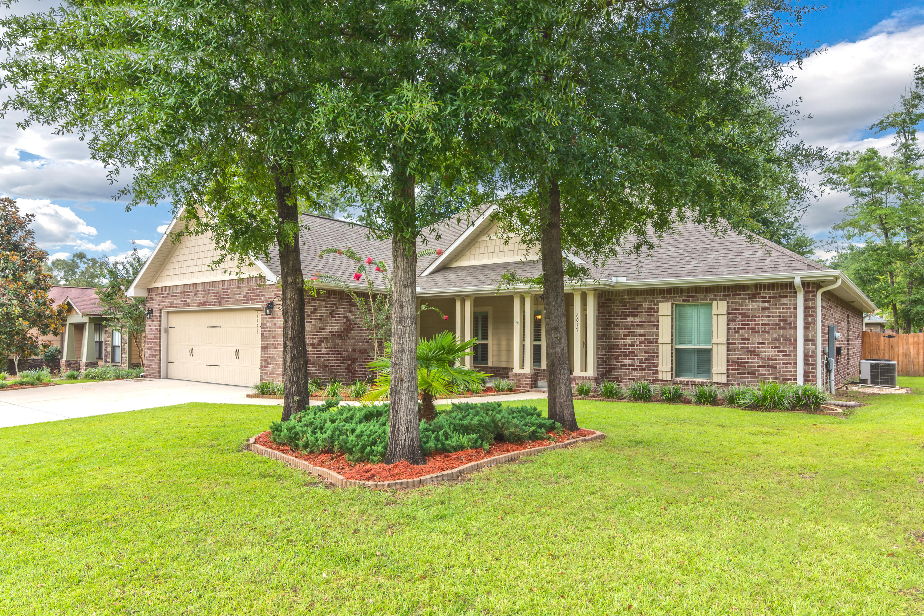 ZACHARY ESTATES - Residential