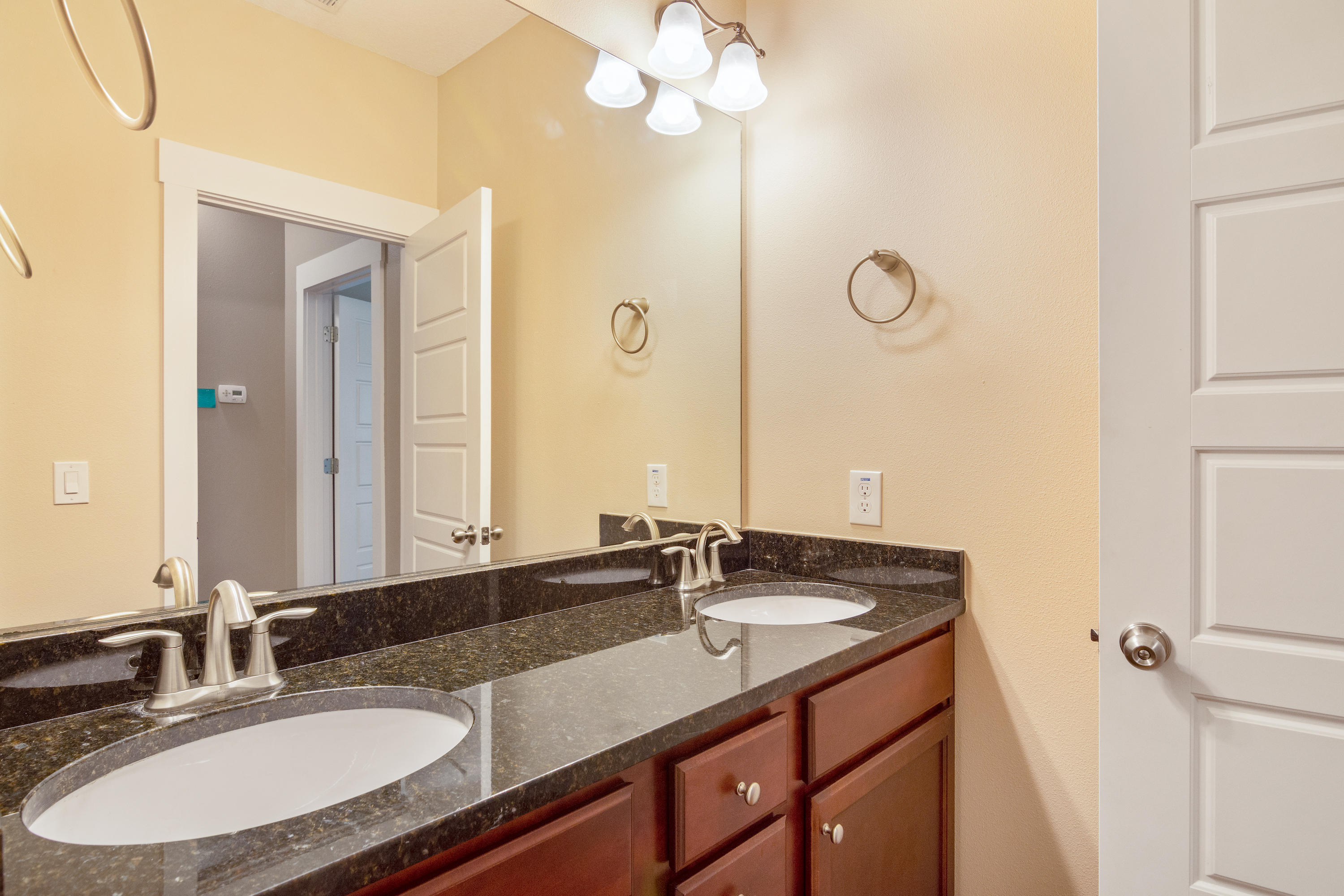 ZACHARY ESTATES - Residential