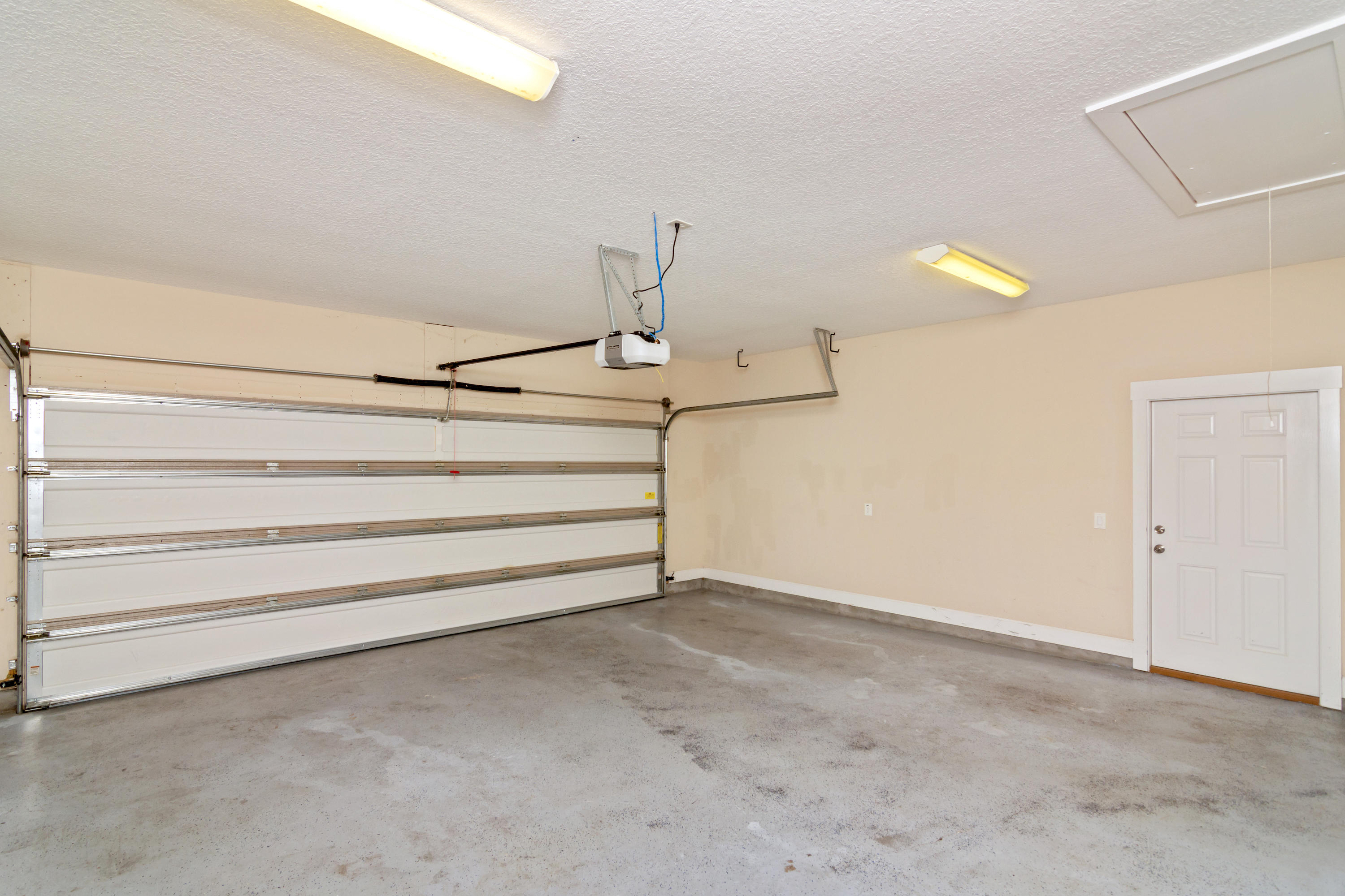 ZACHARY ESTATES - Residential