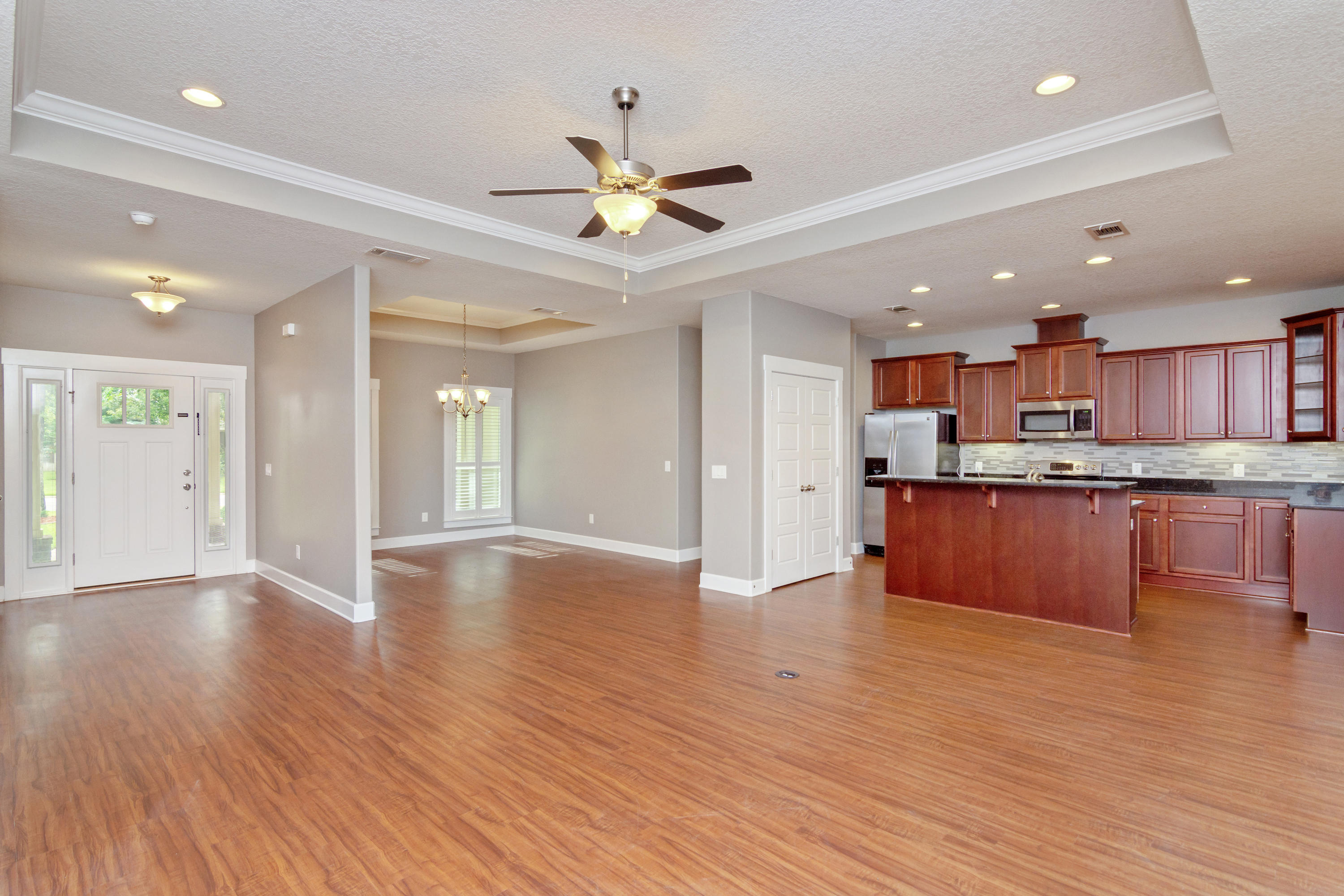 ZACHARY ESTATES - Residential