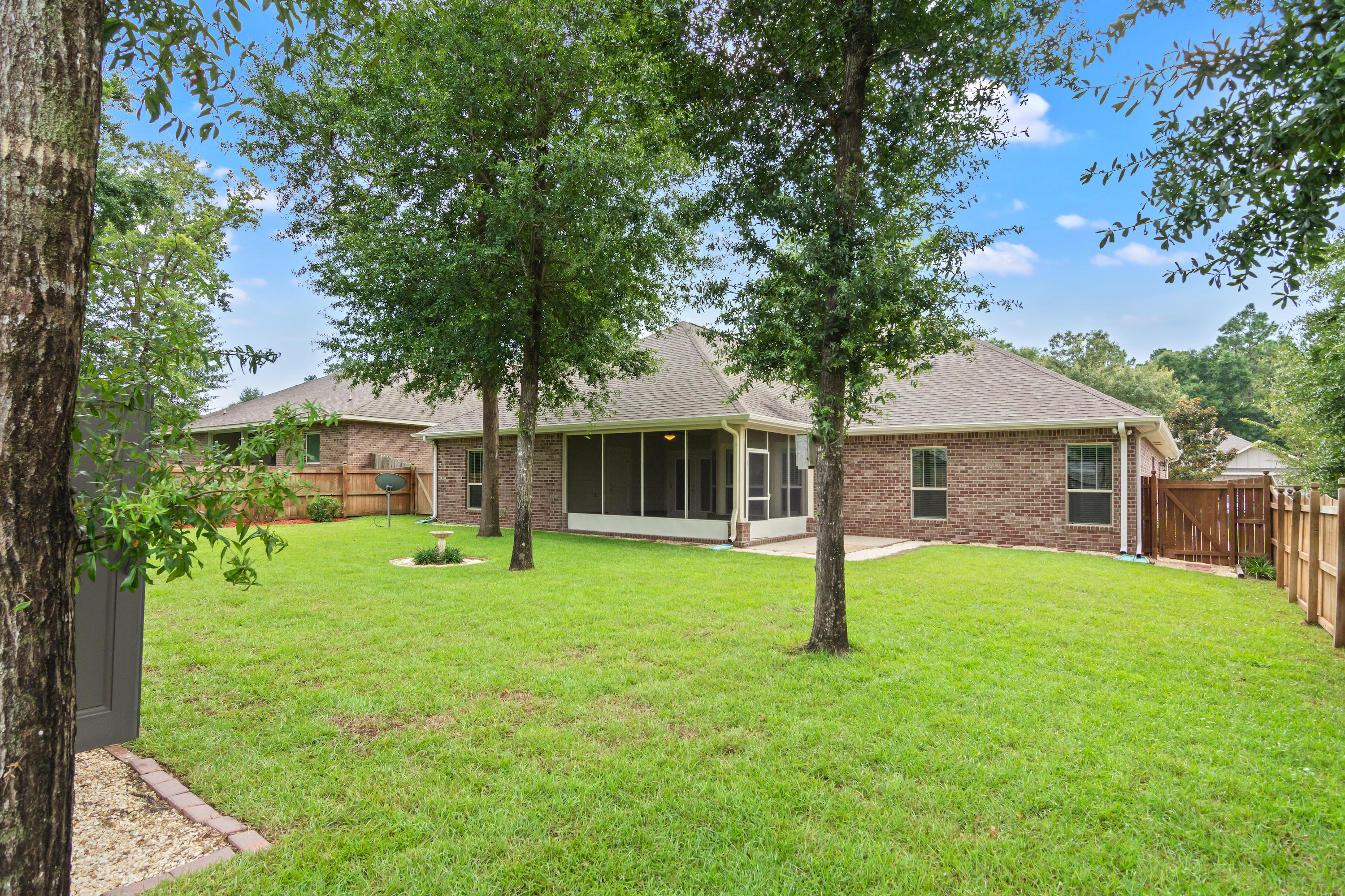 ZACHARY ESTATES - Residential