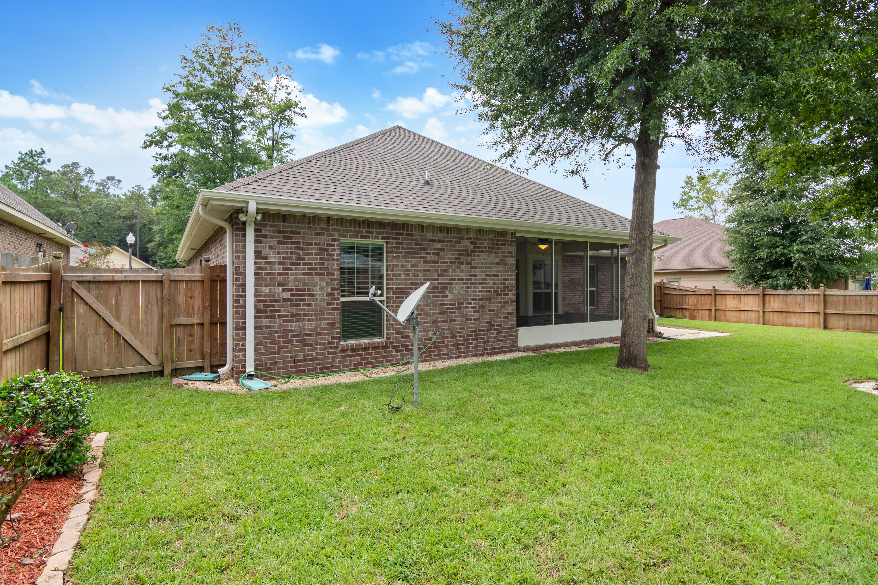 ZACHARY ESTATES - Residential