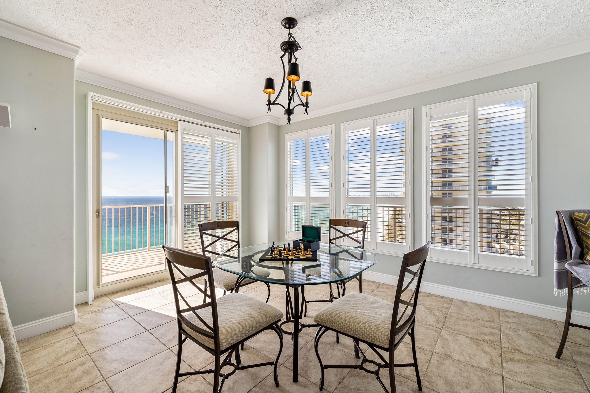 TREASURE ISLAND - Residential