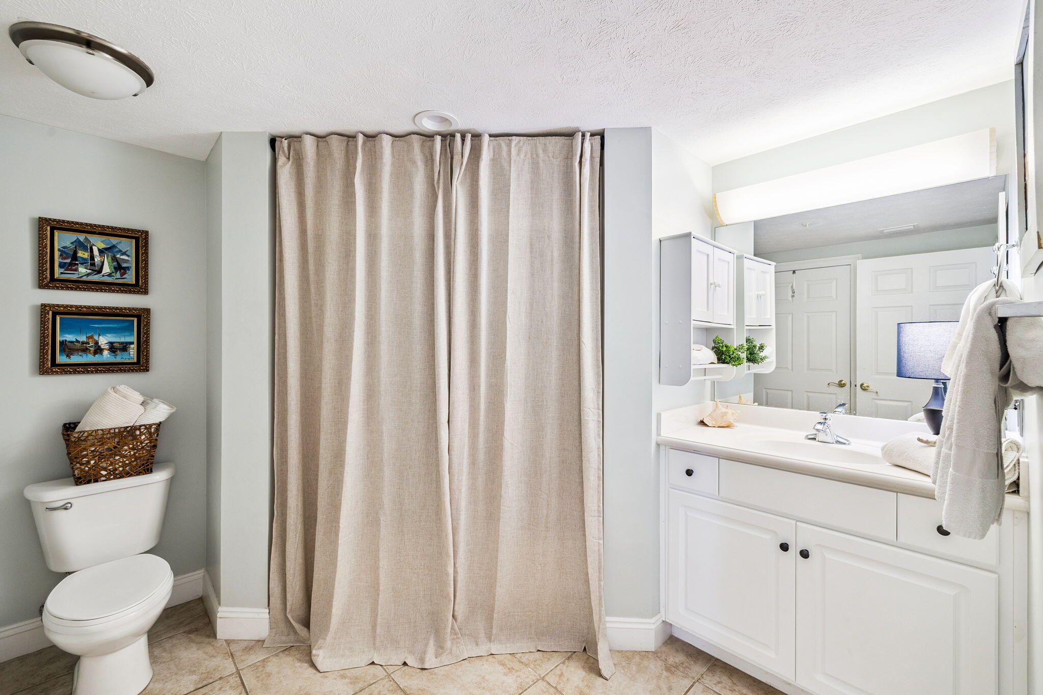 TREASURE ISLAND - Residential