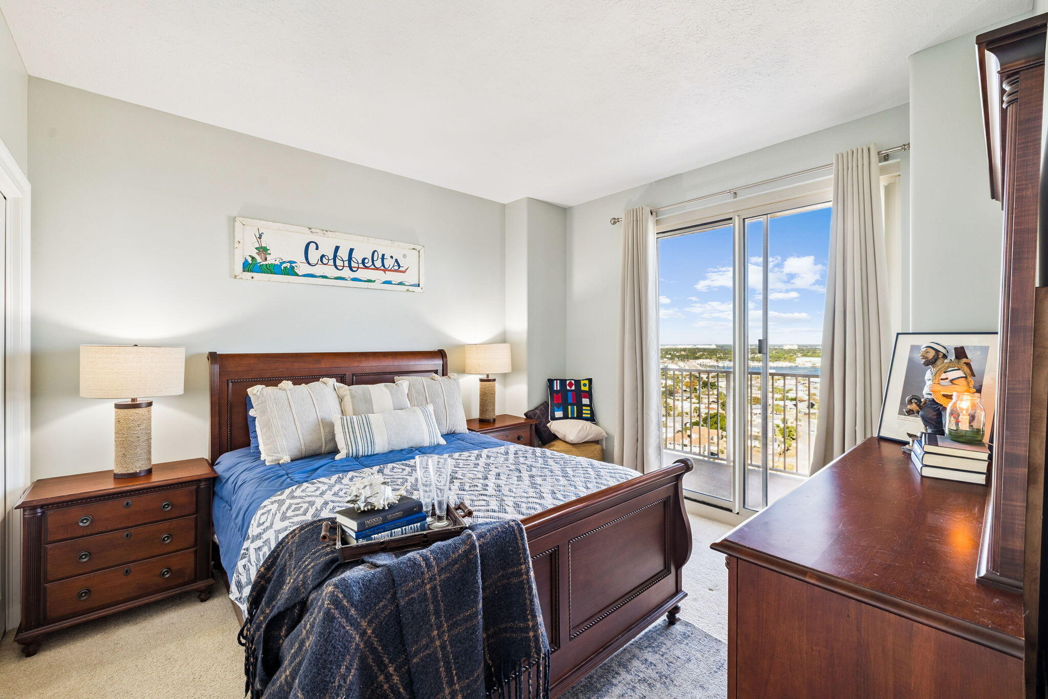 TREASURE ISLAND - Residential