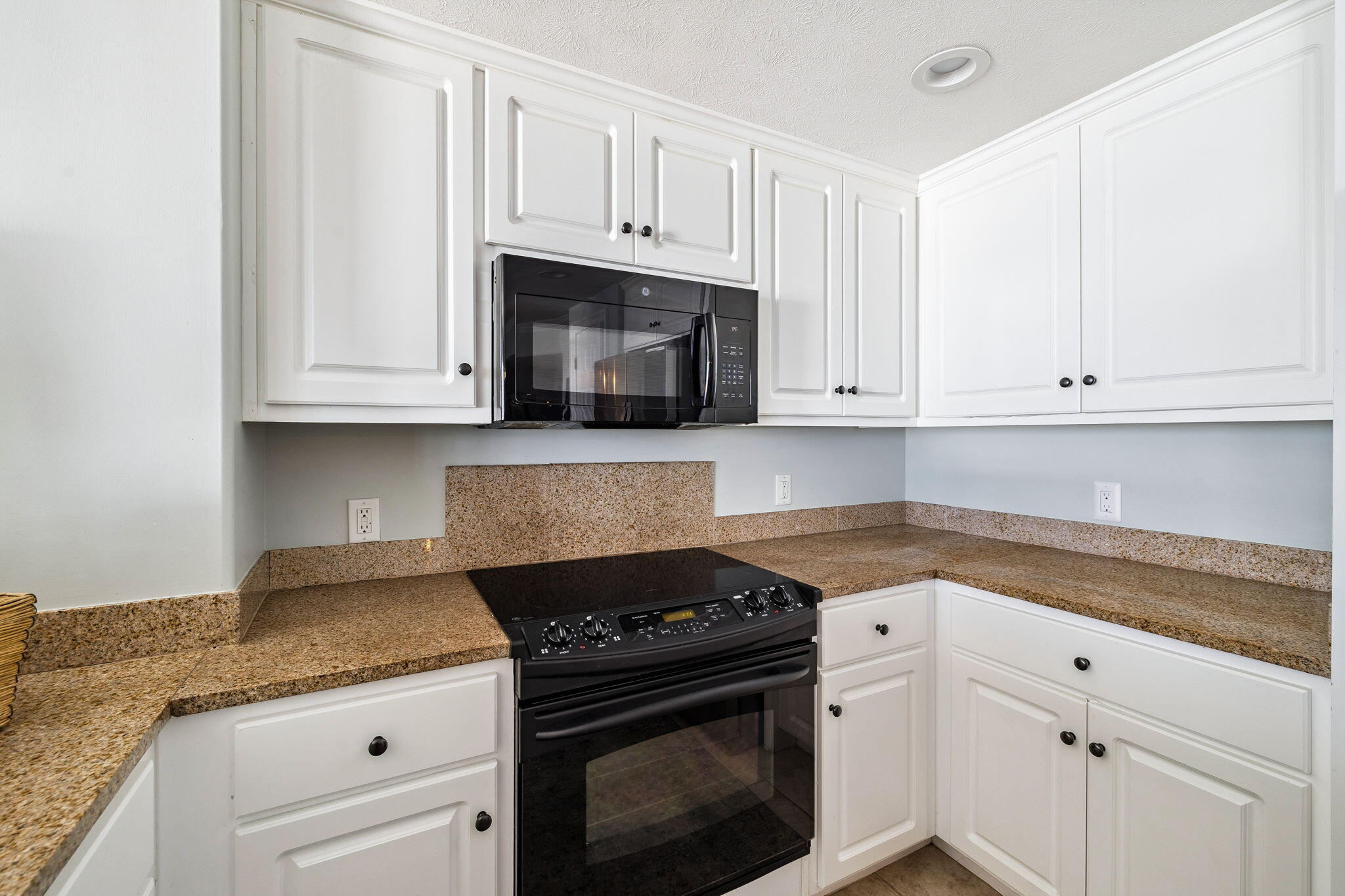 TREASURE ISLAND - Residential