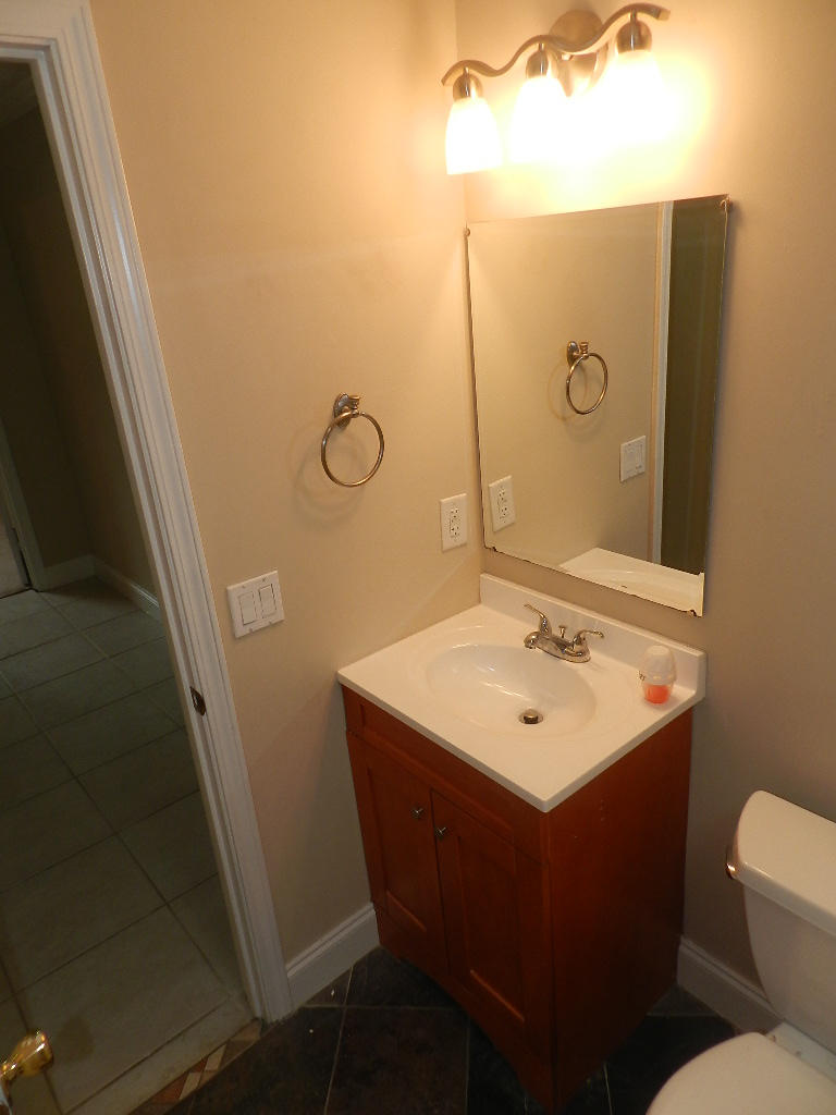 MARY ESTHER MANOR 1ST ADDN - Residential