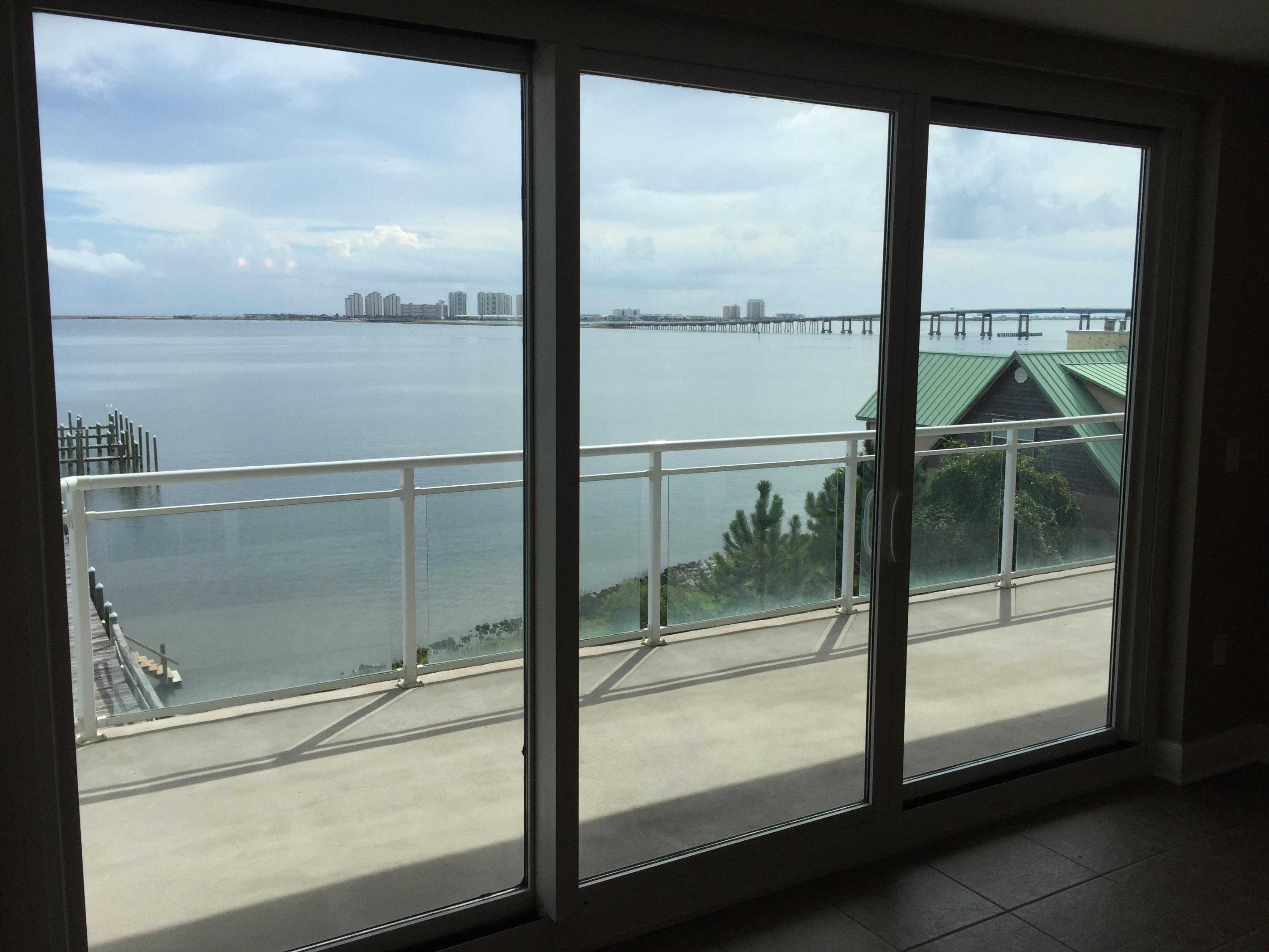 Pier 23 @ Navarre Landing - Residential