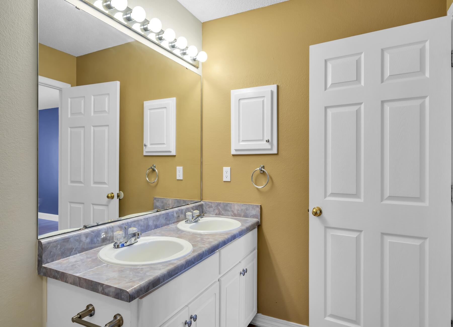 EMERALD VILLAGE PH I LOT 9 BLK D - Residential Lease