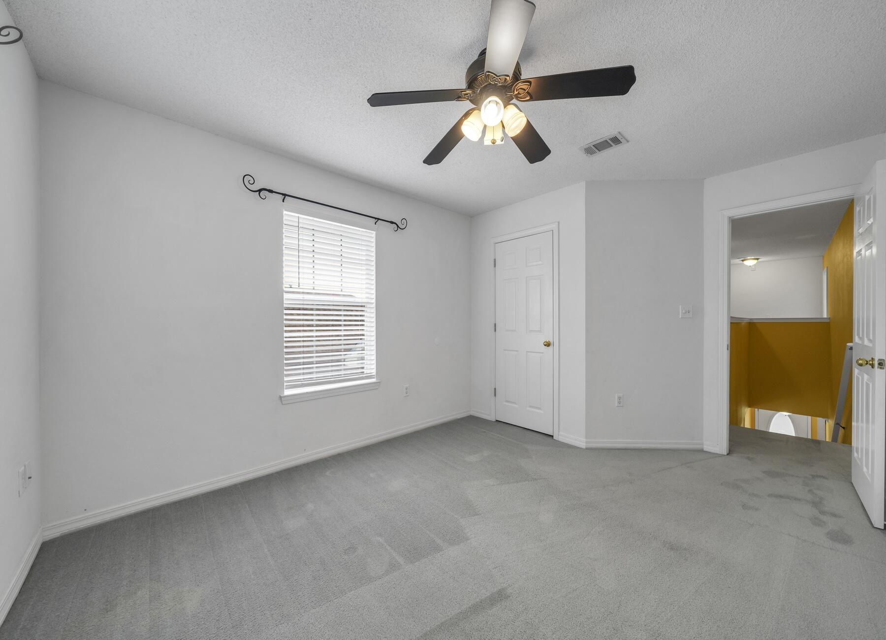 EMERALD VILLAGE PH I LOT 9 BLK D - Residential Lease