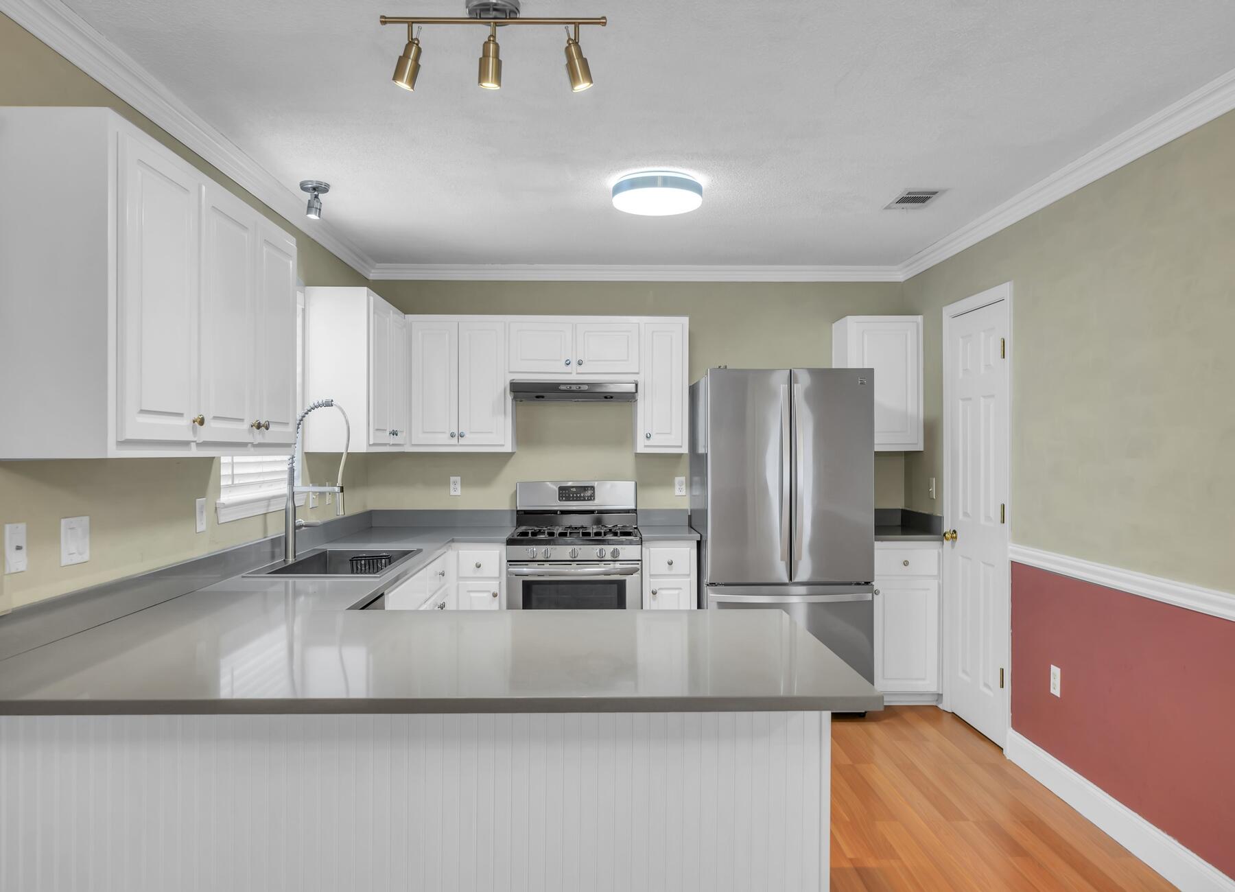 EMERALD VILLAGE PH I LOT 9 BLK D - Residential Lease