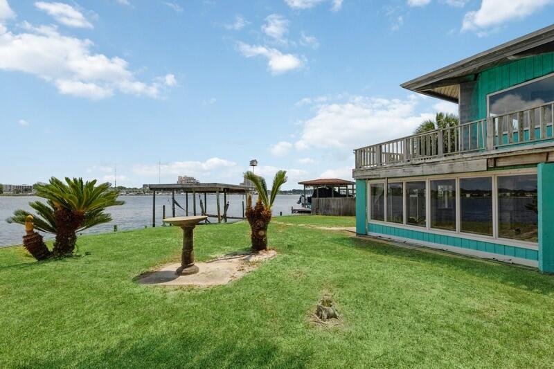 OKALOOSA ISLAND RESD (242203.00) - Residential