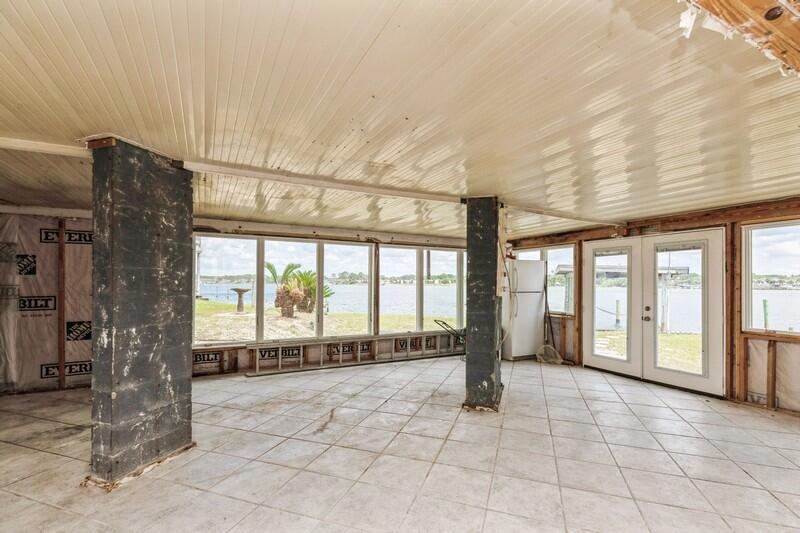 OKALOOSA ISLAND RESD (242203.00) - Residential