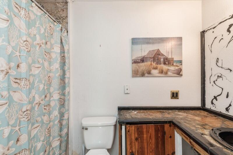 OKALOOSA ISLAND RESD (242203.00) - Residential