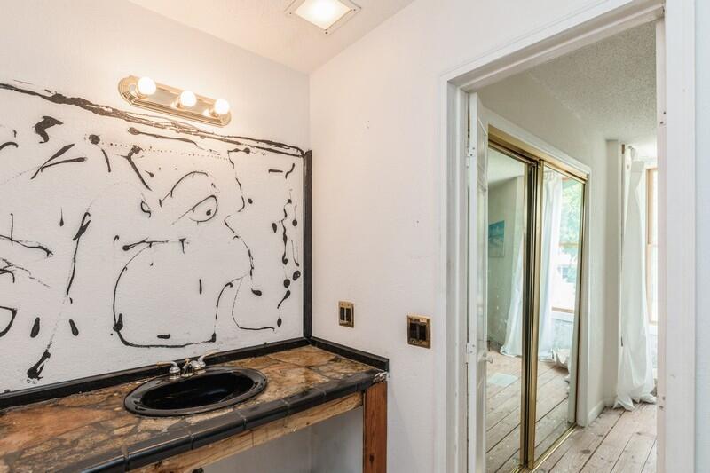 OKALOOSA ISLAND RESD (242203.00) - Residential