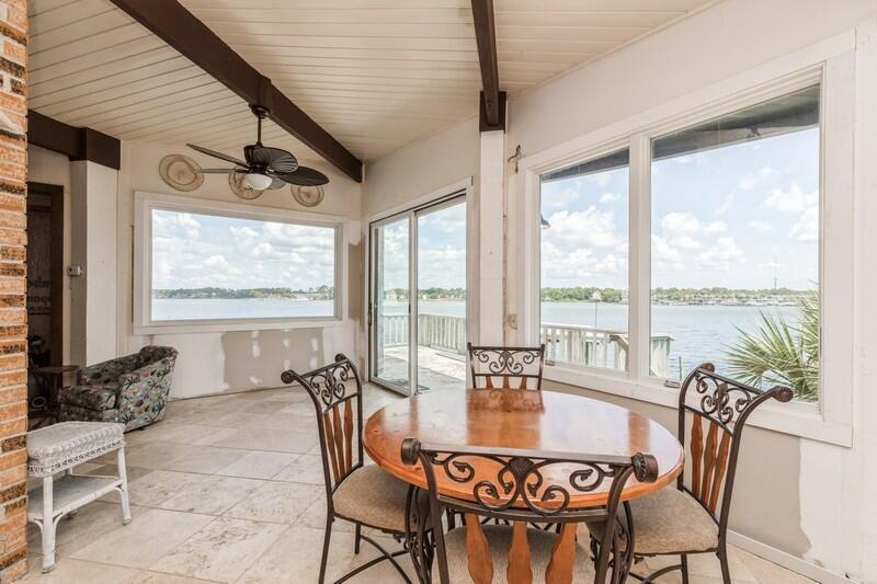 OKALOOSA ISLAND RESD (242203.00) - Residential