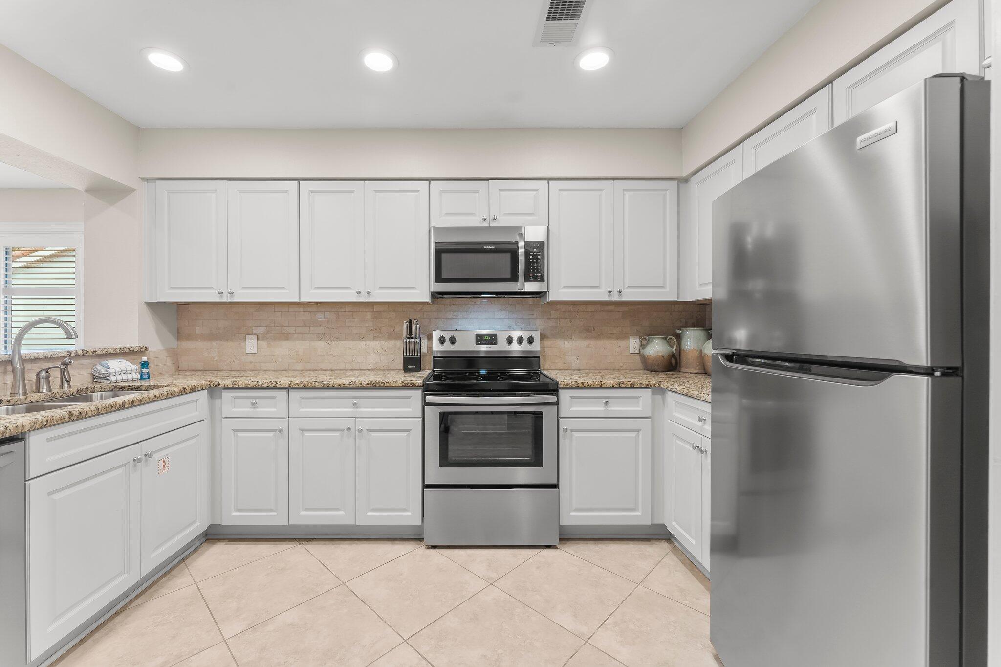 BEACHWALK VILLAS PH 03 - Residential Lease