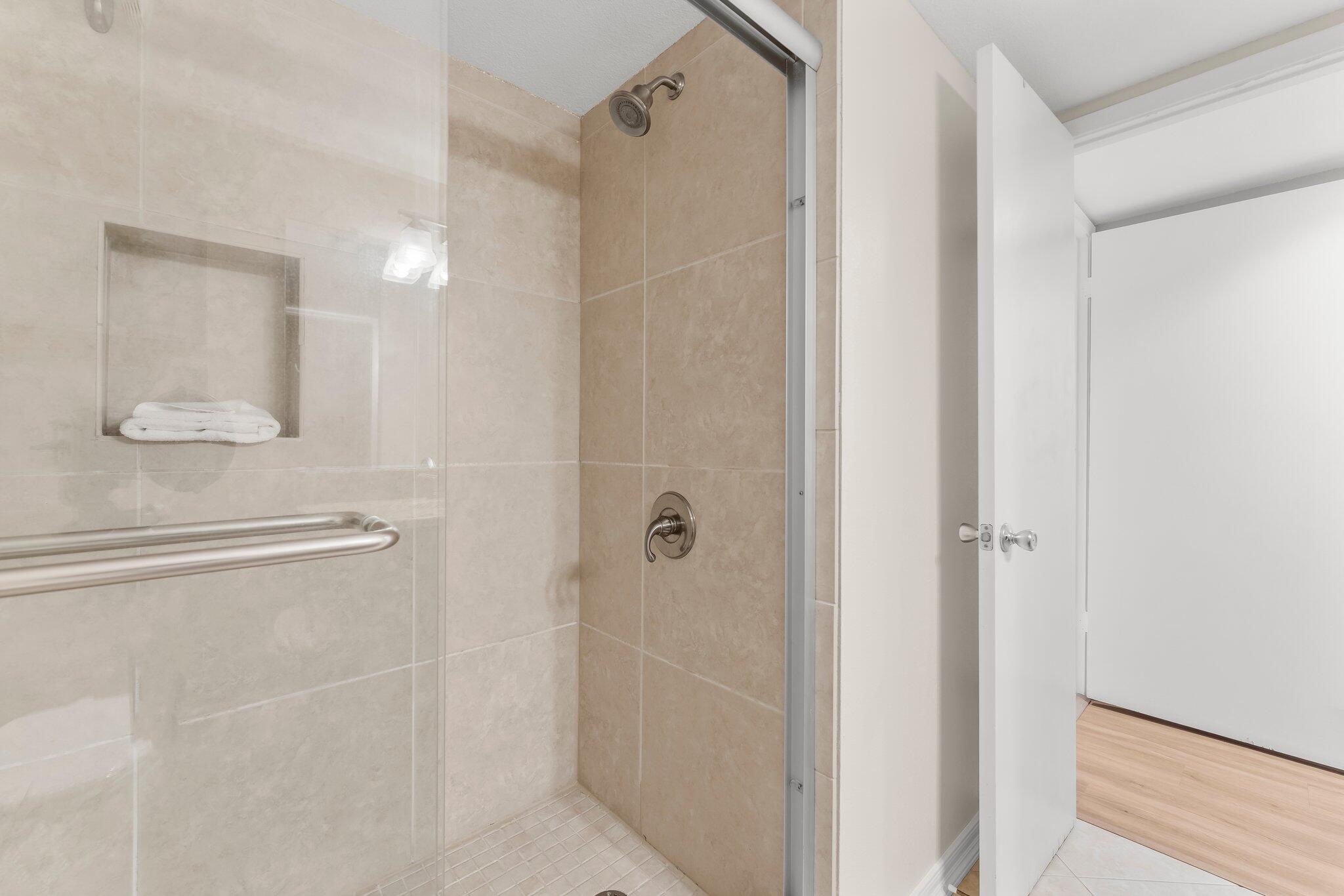 BEACHWALK VILLAS PH 03 - Residential Lease