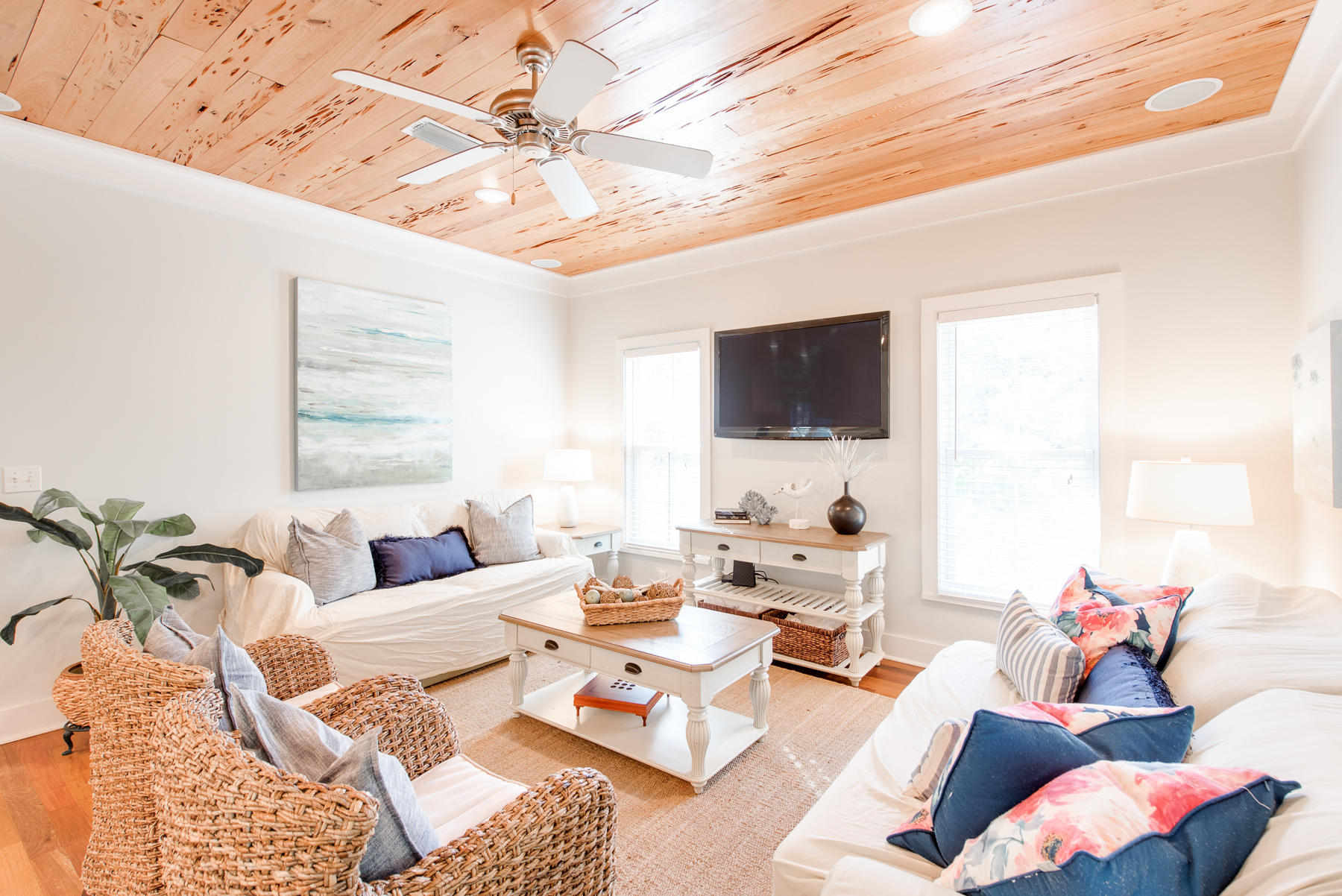 MAGNOLIA COTTAGES - Residential