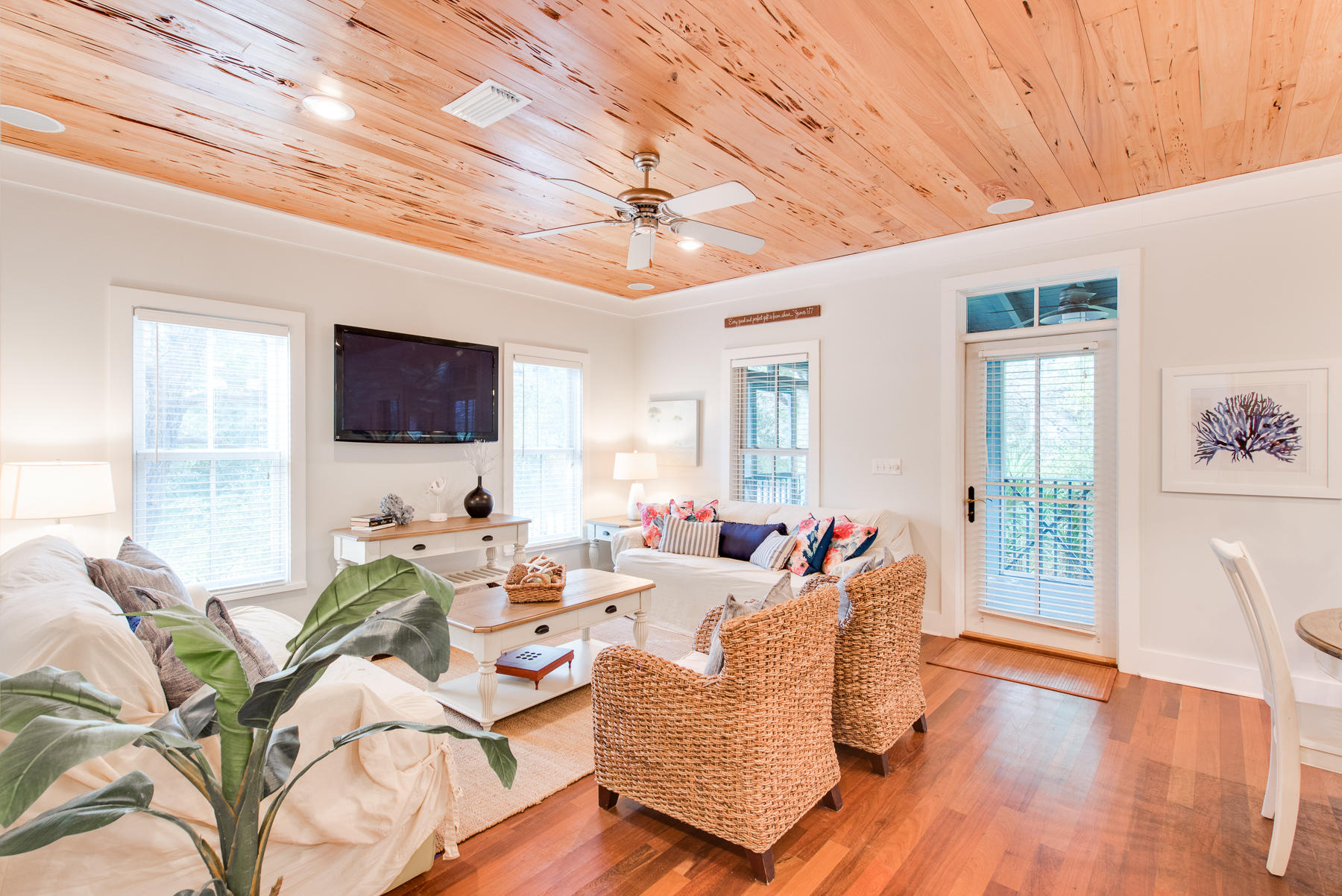 MAGNOLIA COTTAGES - Residential
