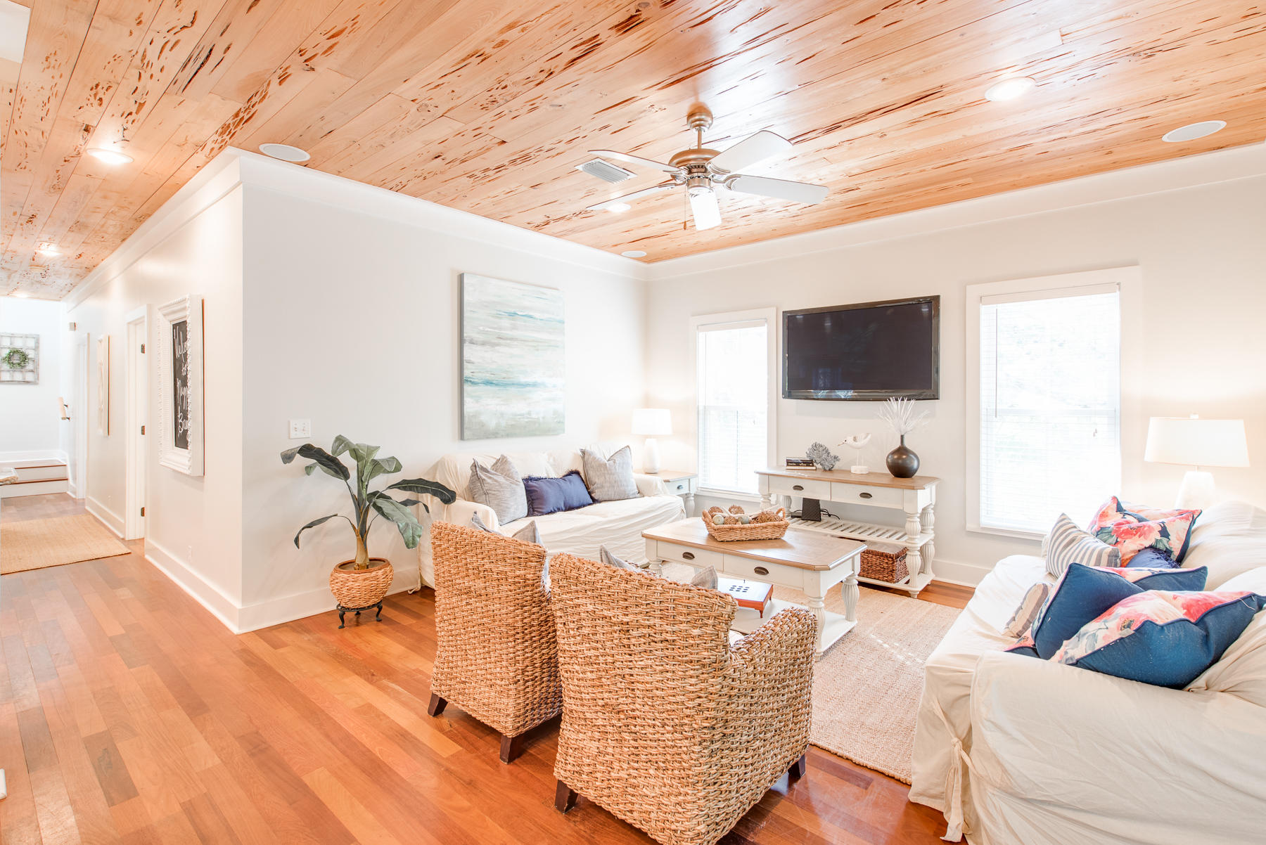 MAGNOLIA COTTAGES - Residential