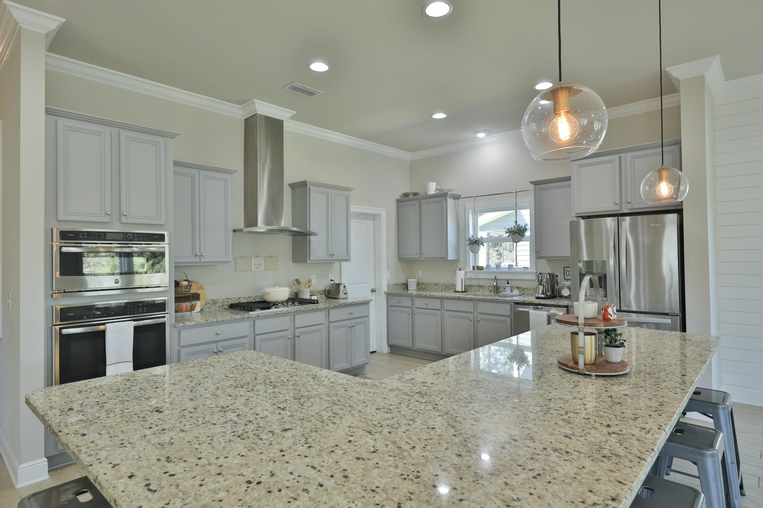 Mussett Bayou Manor - Residential