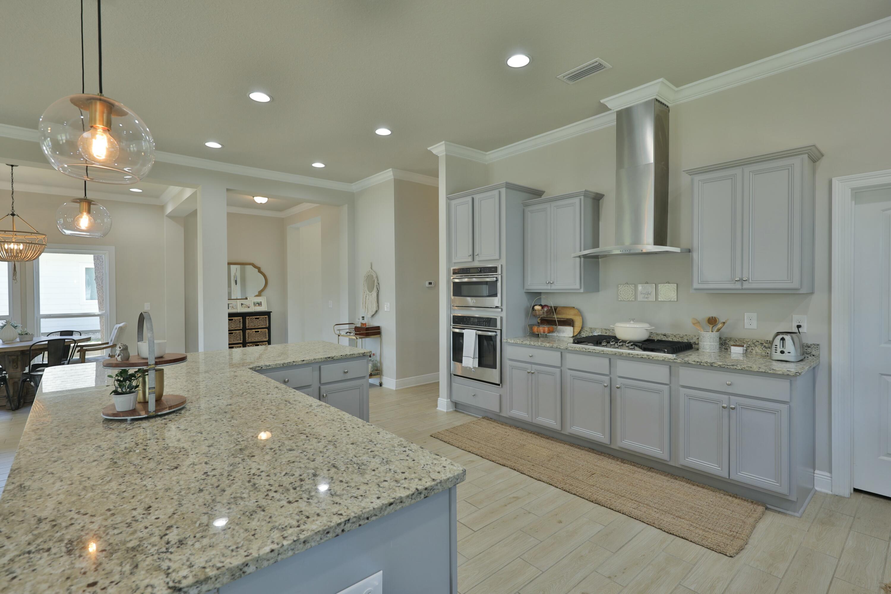 Mussett Bayou Manor - Residential