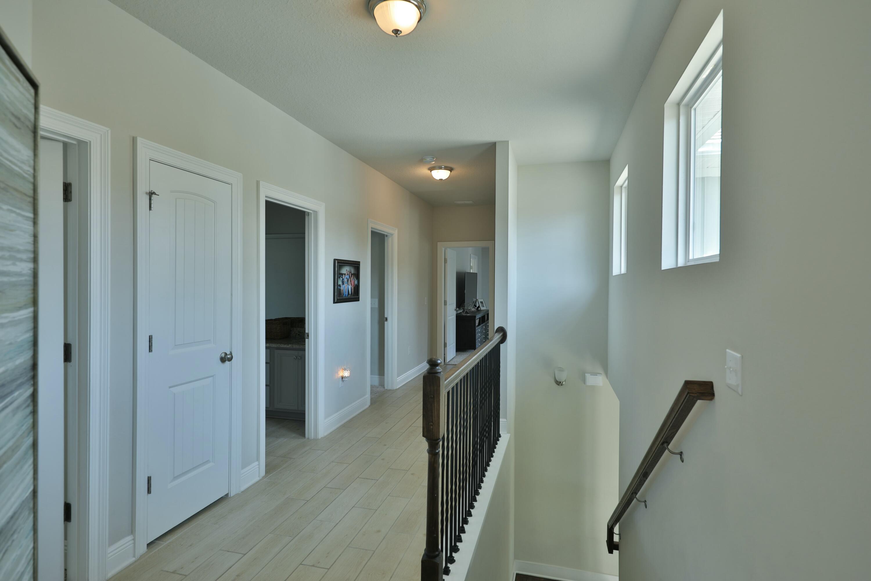 Mussett Bayou Manor - Residential