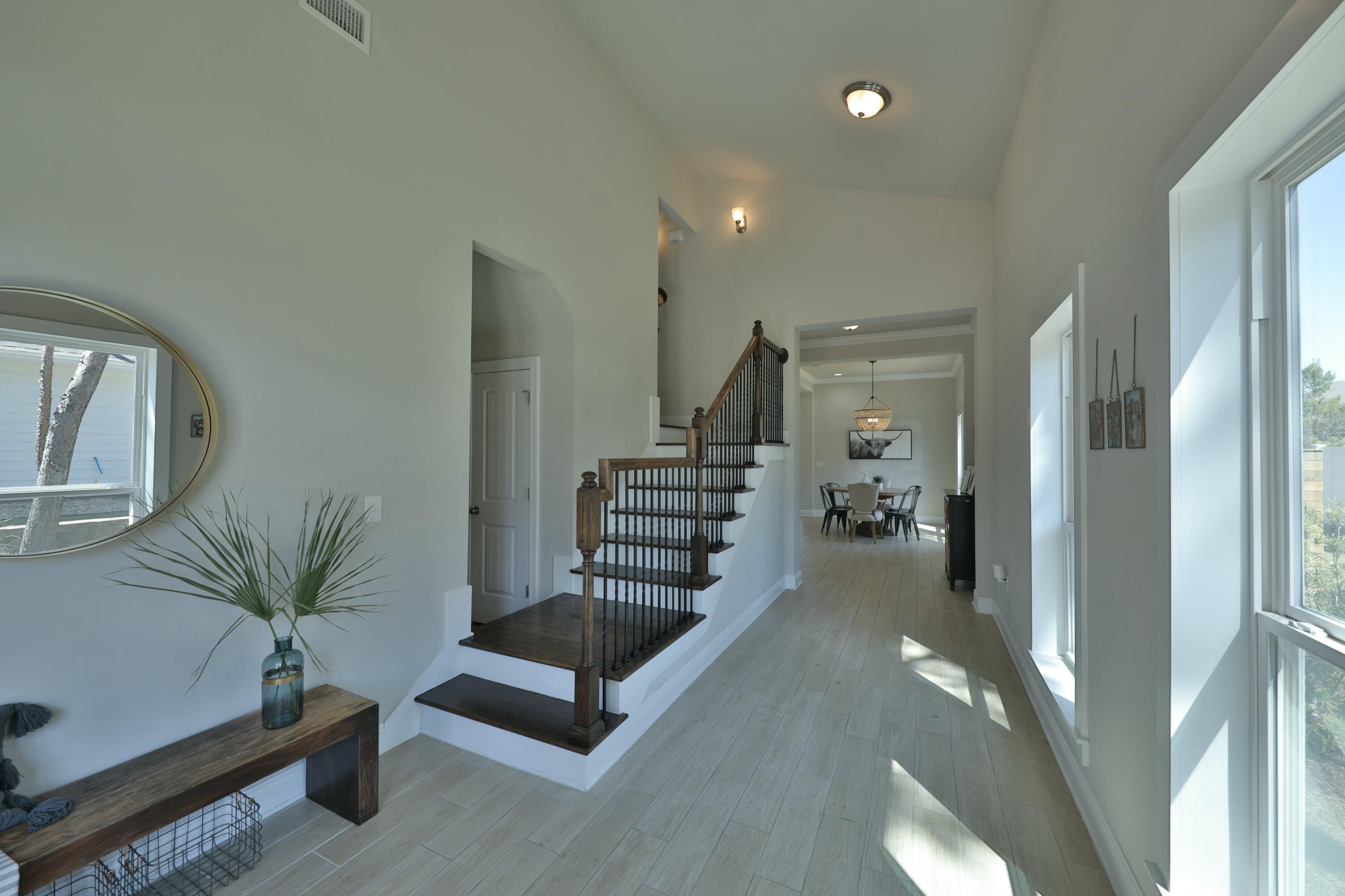 Mussett Bayou Manor - Residential
