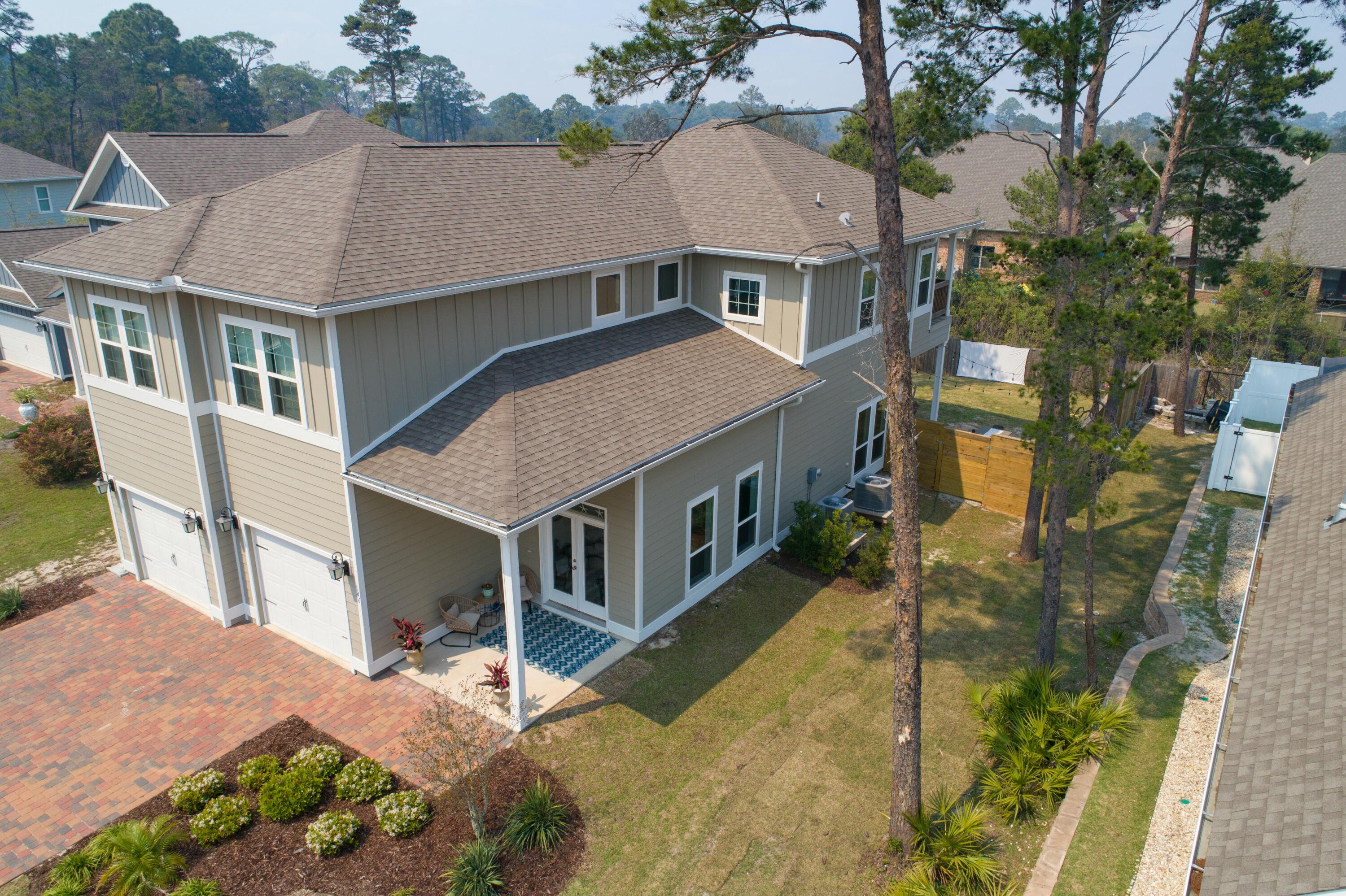 Mussett Bayou Manor - Residential