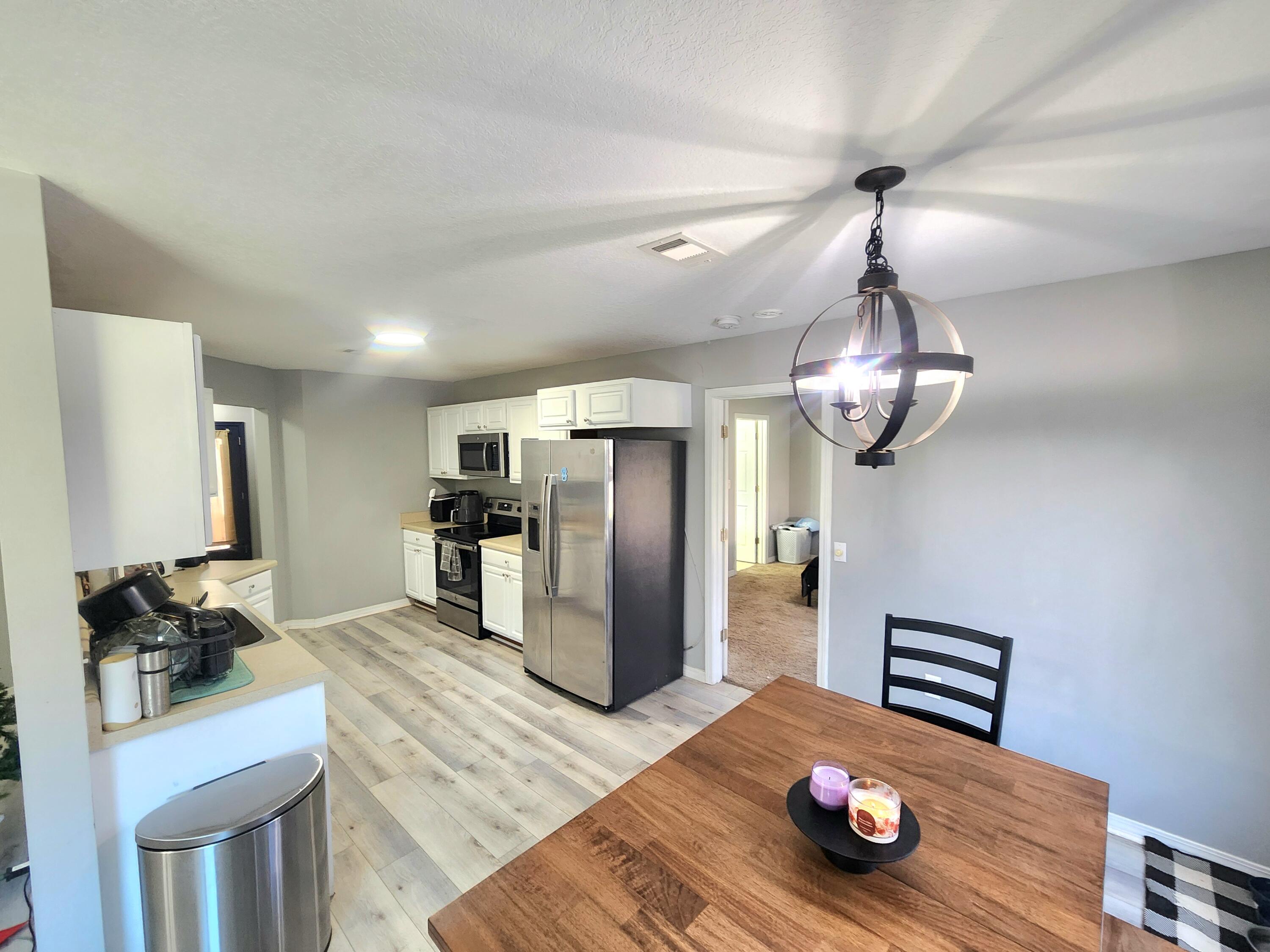 MCLAUGHLIN & HARRIS - Residential