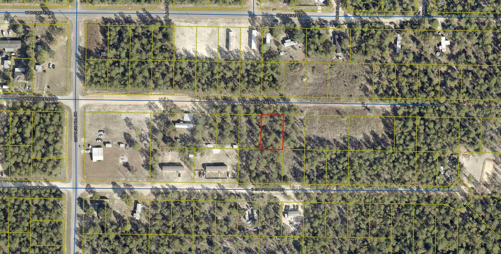 .229 acre lot in Oakwood Hills, an area which is currently under development with numerous builders. Zoning is Rural Residential / Low Density which allows Single family residential, manufactured / mobile homes, and modular homes. The lot is raw , no tap in fees have been paid, septic needed, public water and electric available. See photos for information PER the COUNTY for soils, flood zone , which is X, zoning, topo, No wetlands PER GIS map, no study has been conducted). SETBACKS are F 20 R 15 and Side 7.5