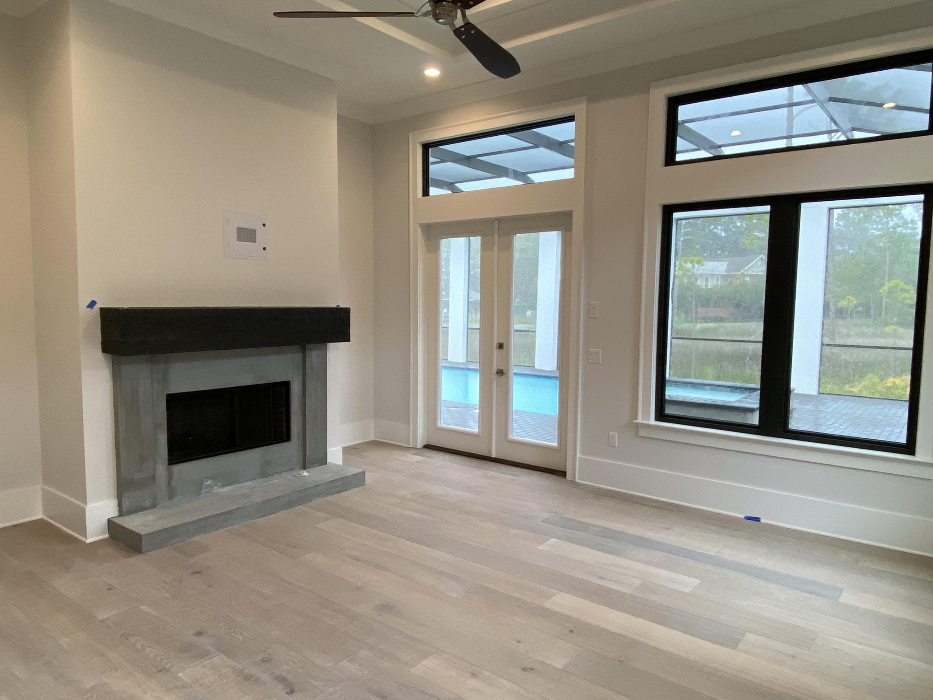 BURNT PINE - Residential
