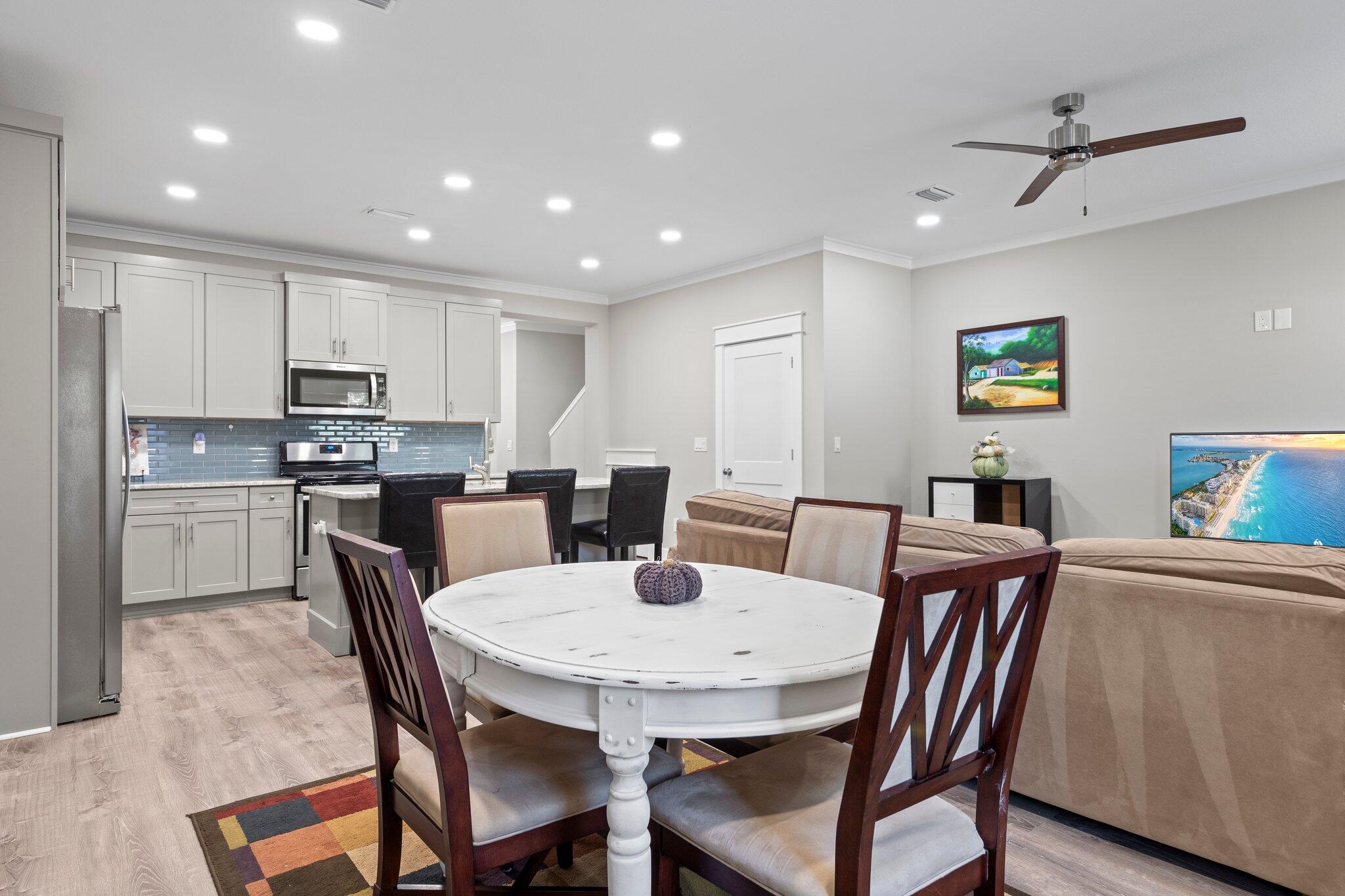 Praiseworthy Drive - Residential