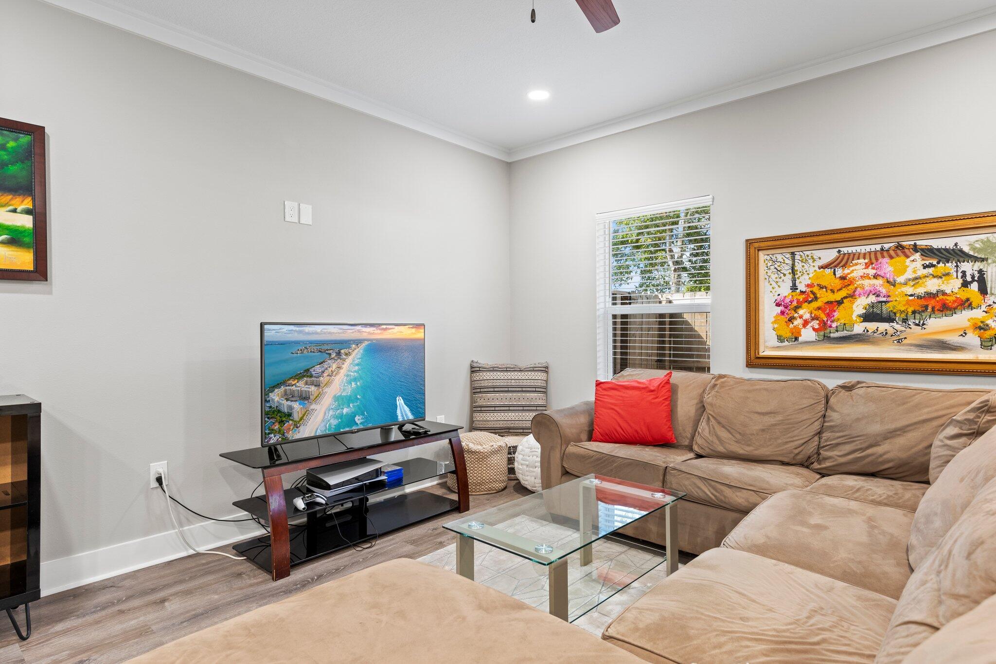 Praiseworthy Drive - Residential