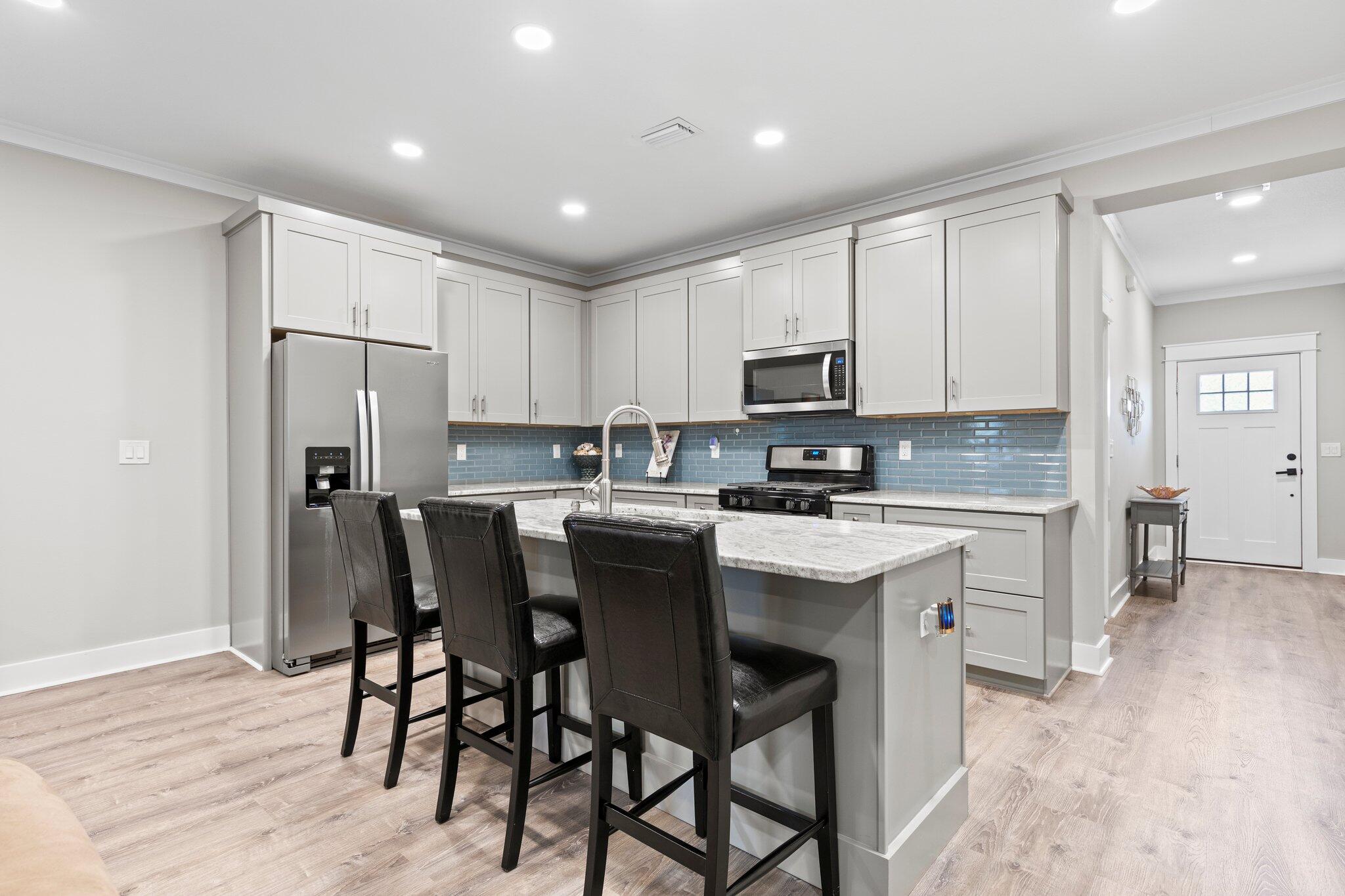 Praiseworthy Drive - Residential