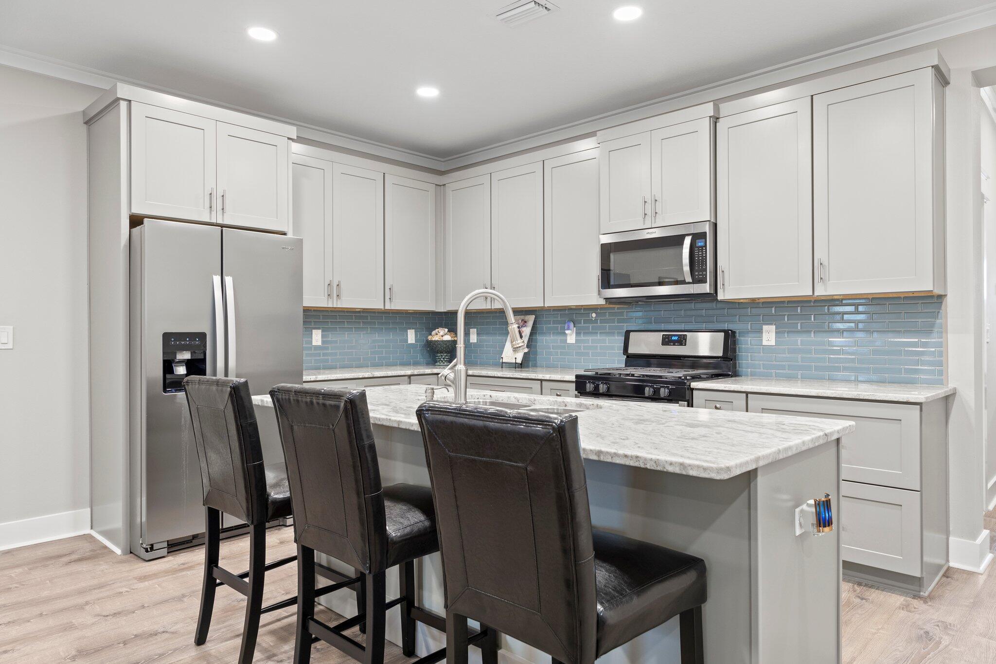 Praiseworthy Drive - Residential