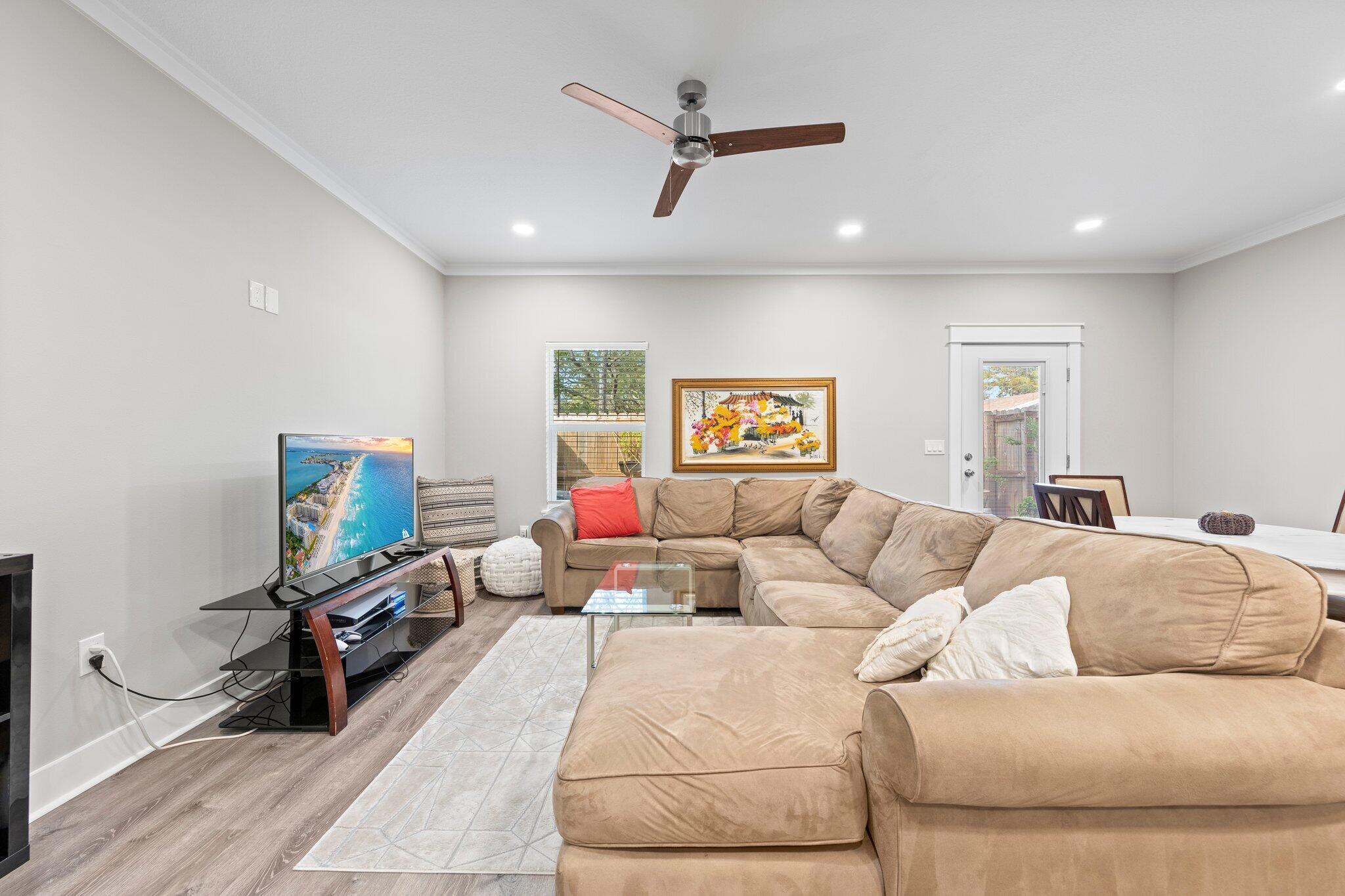 Praiseworthy Drive - Residential