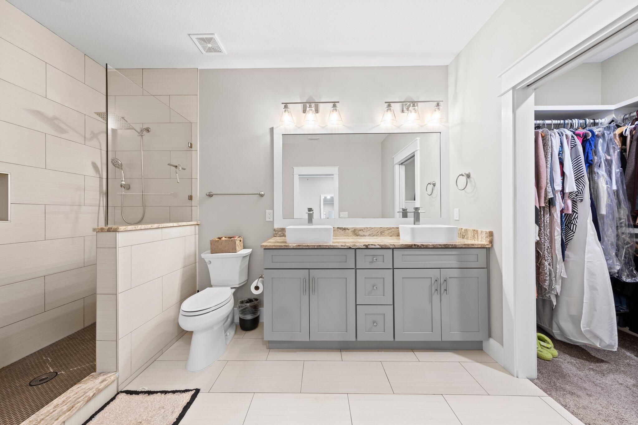 Praiseworthy Drive - Residential